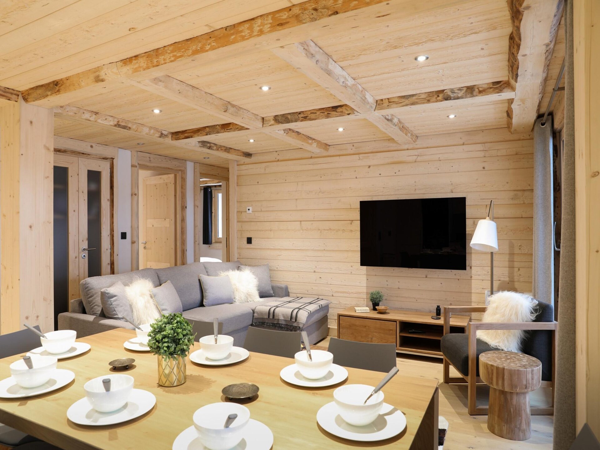 Stijlvol appartement voor 6 aan de golfbaan met Mont Blanc uitzicht - foto 3