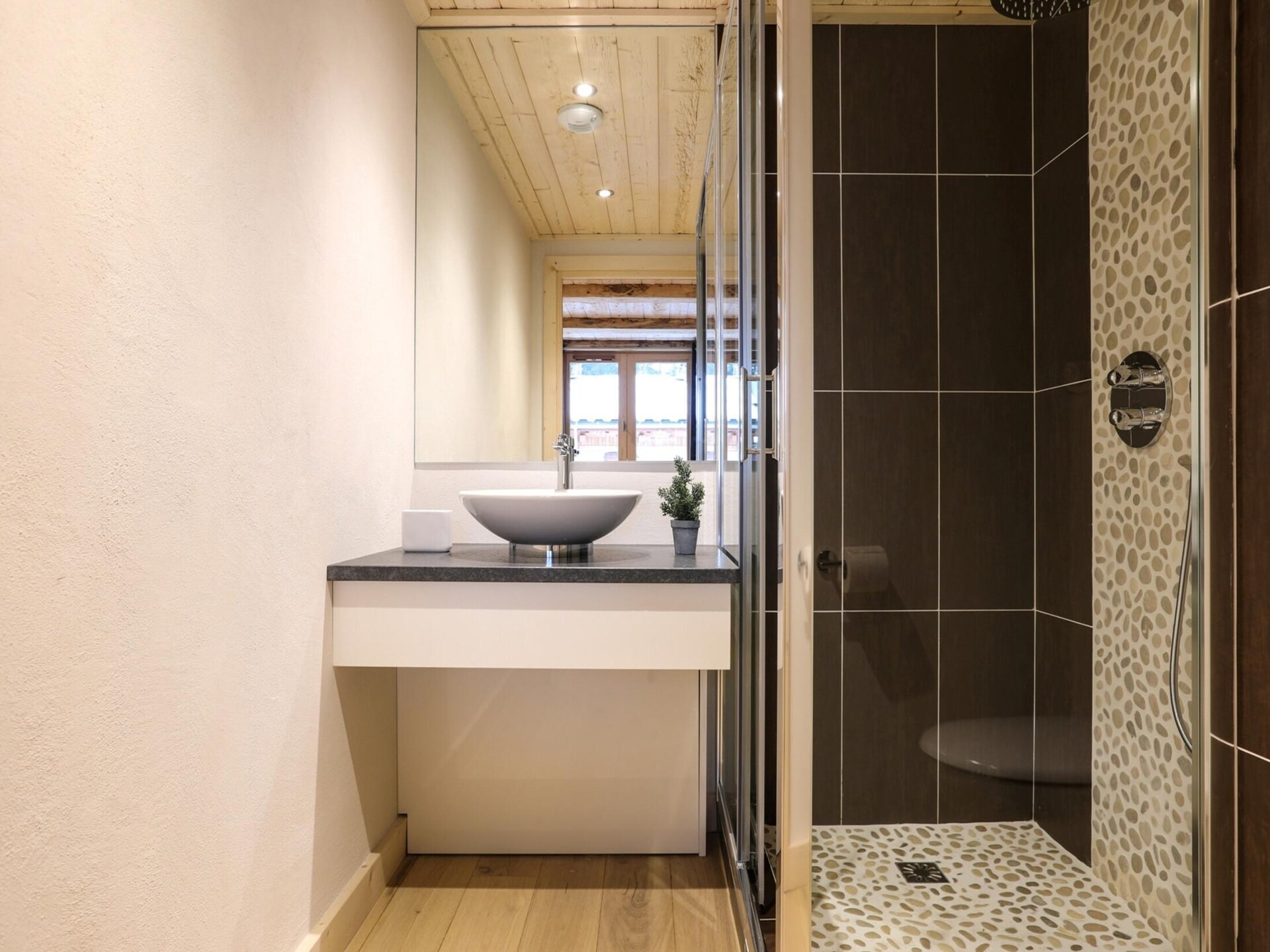 Stijlvol appartement voor 6 aan de golfbaan met Mont Blanc uitzicht - foto 12