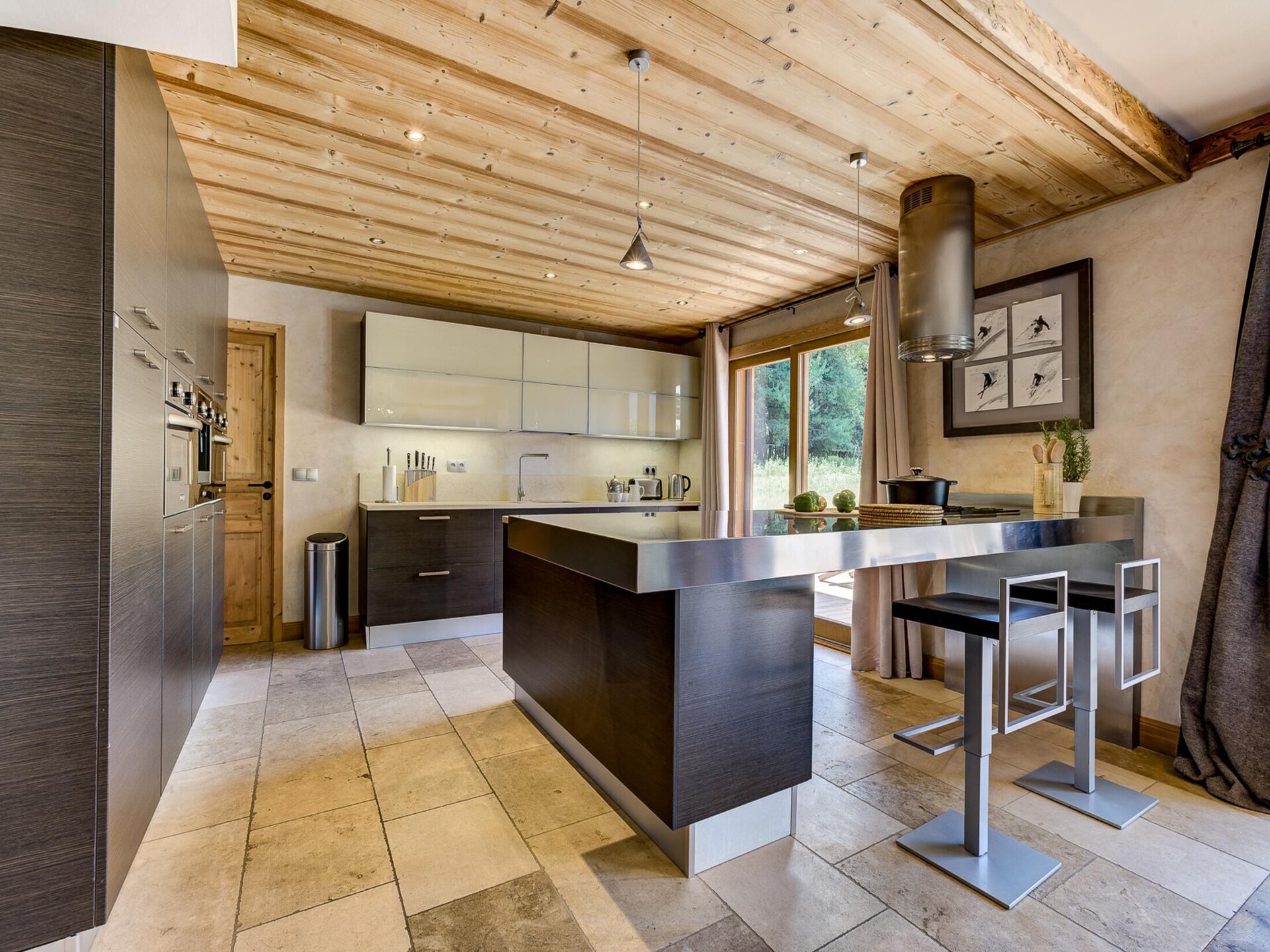 Ruim chalet voor 8 met hot tub, tuin en Mont Blanc-zicht in Chamonix - foto 12