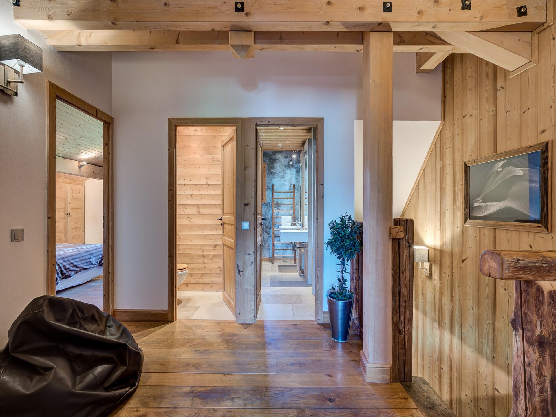 Ruim chalet voor 8 met hot tub, tuin en Mont Blanc-zicht in Chamonix - foto 13