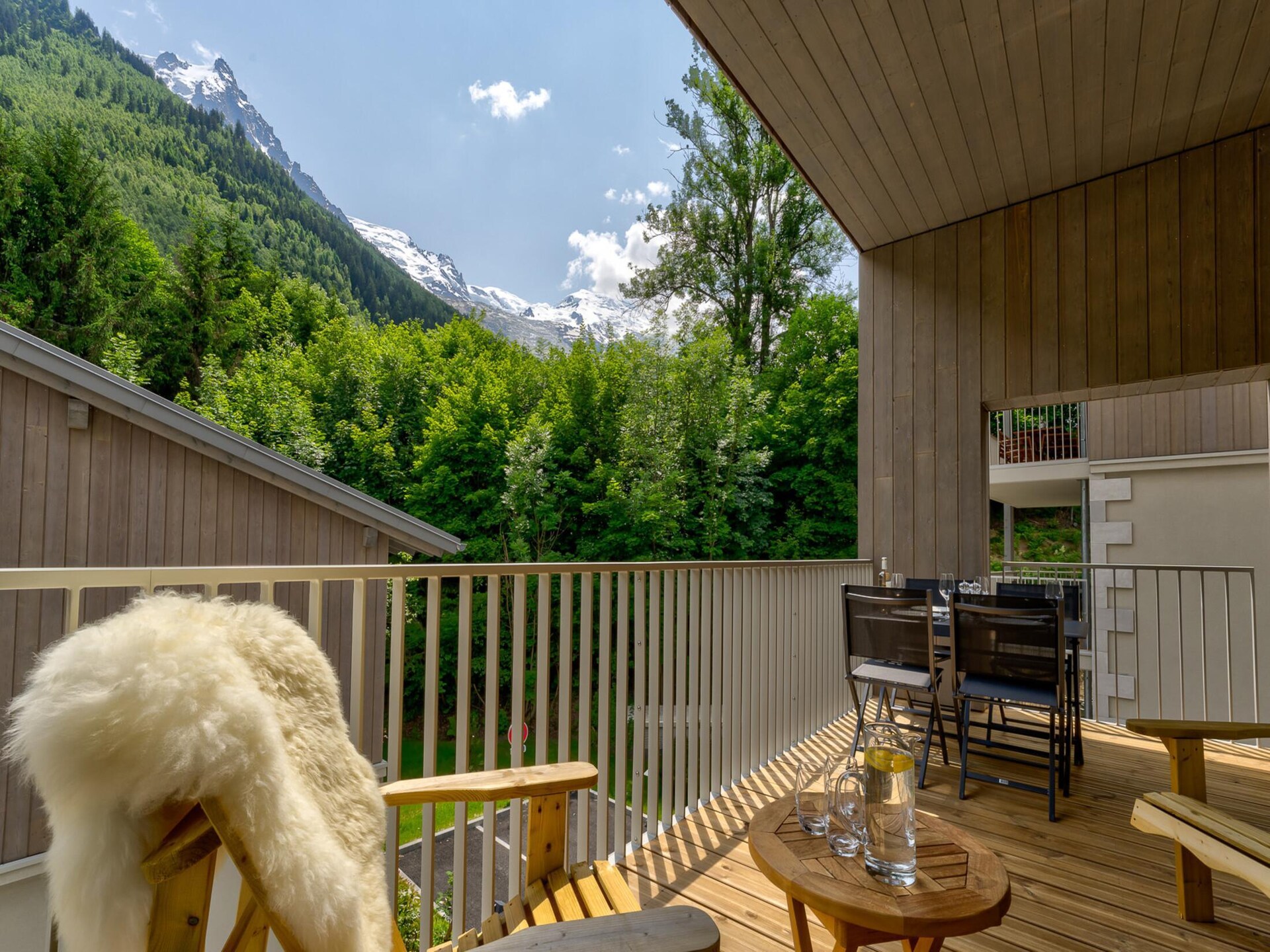 White Pearl C12: Stijlvol appartement met panoramisch balkon in Chamonix - foto 17