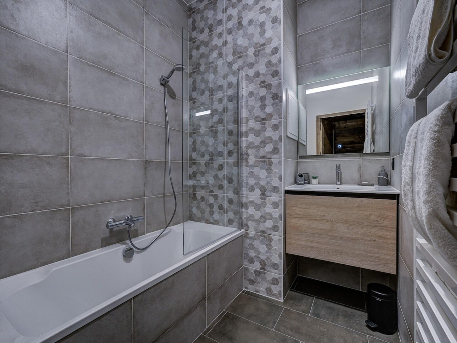 White Pearl C12: Stijlvol appartement met panoramisch balkon in Chamonix - foto 15