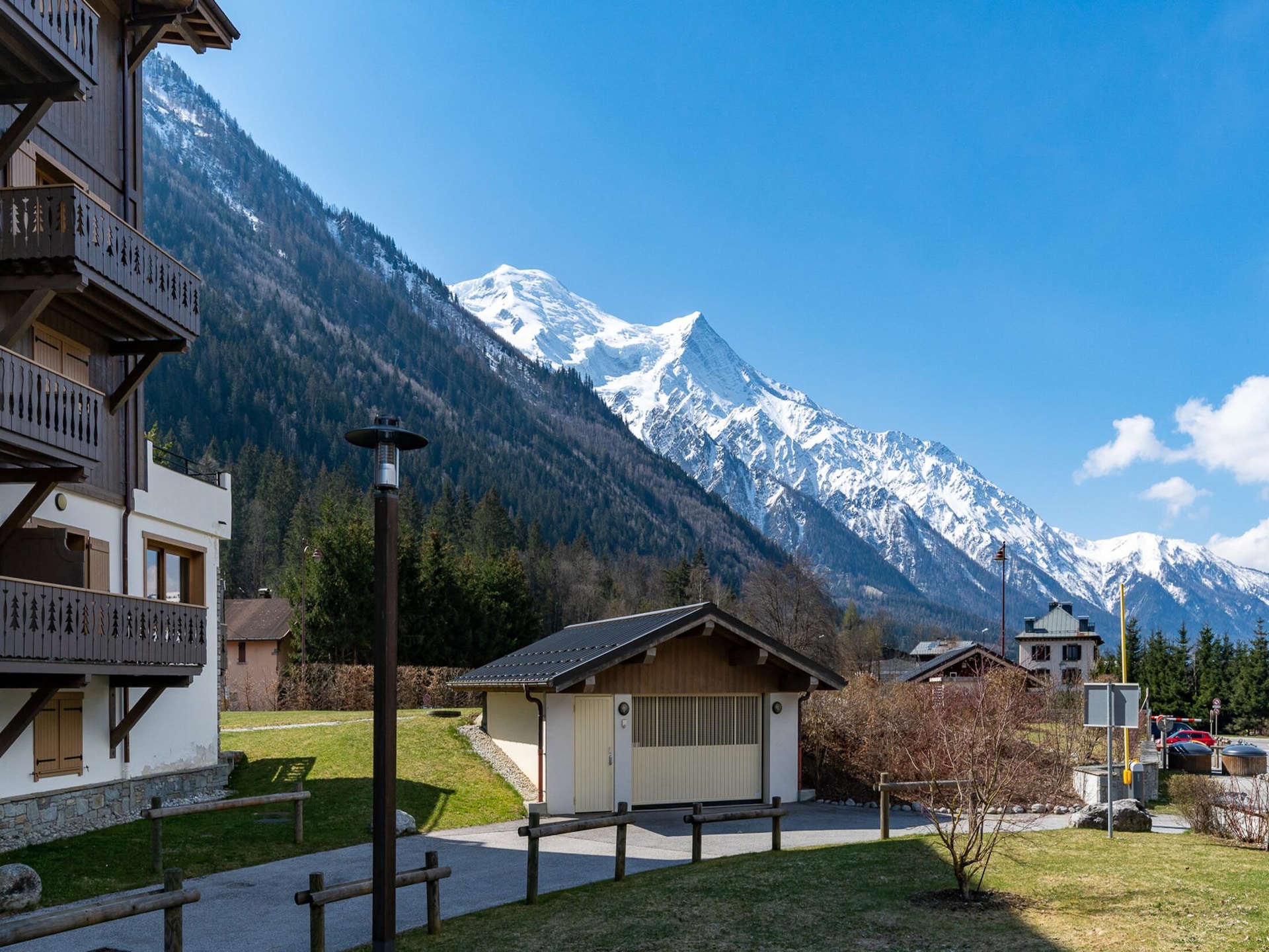 Stijlvol appartement in Chamonix met uitzicht op Mont Blanc, vlakbij de piste - foto 23