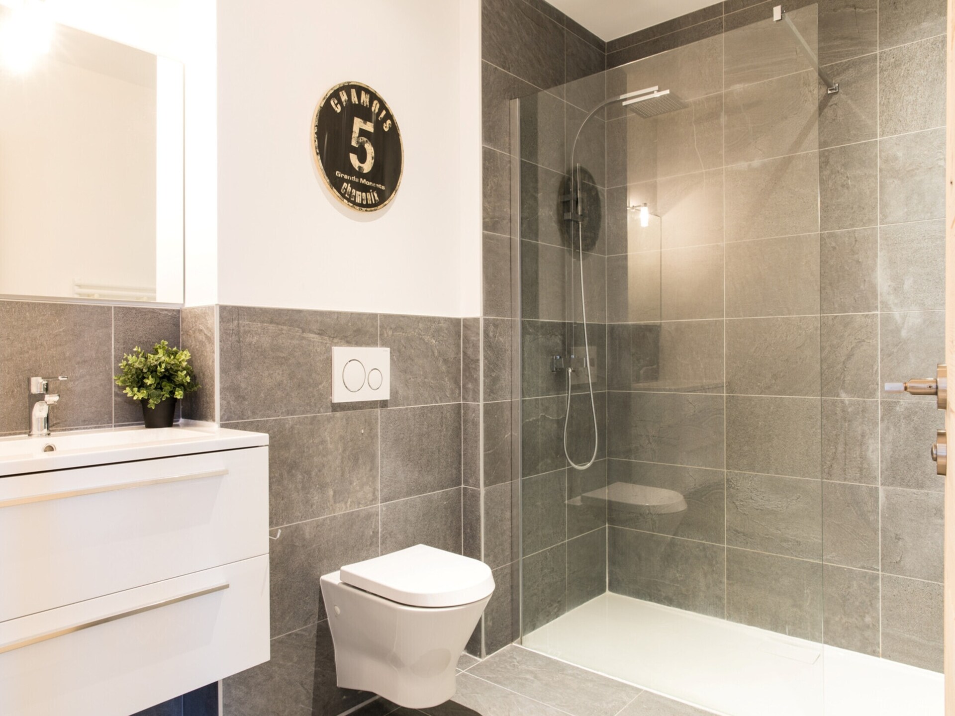Luxe appartement met Mont Blanc uitzicht, op loopafstand van centrum Chamonix - foto 12