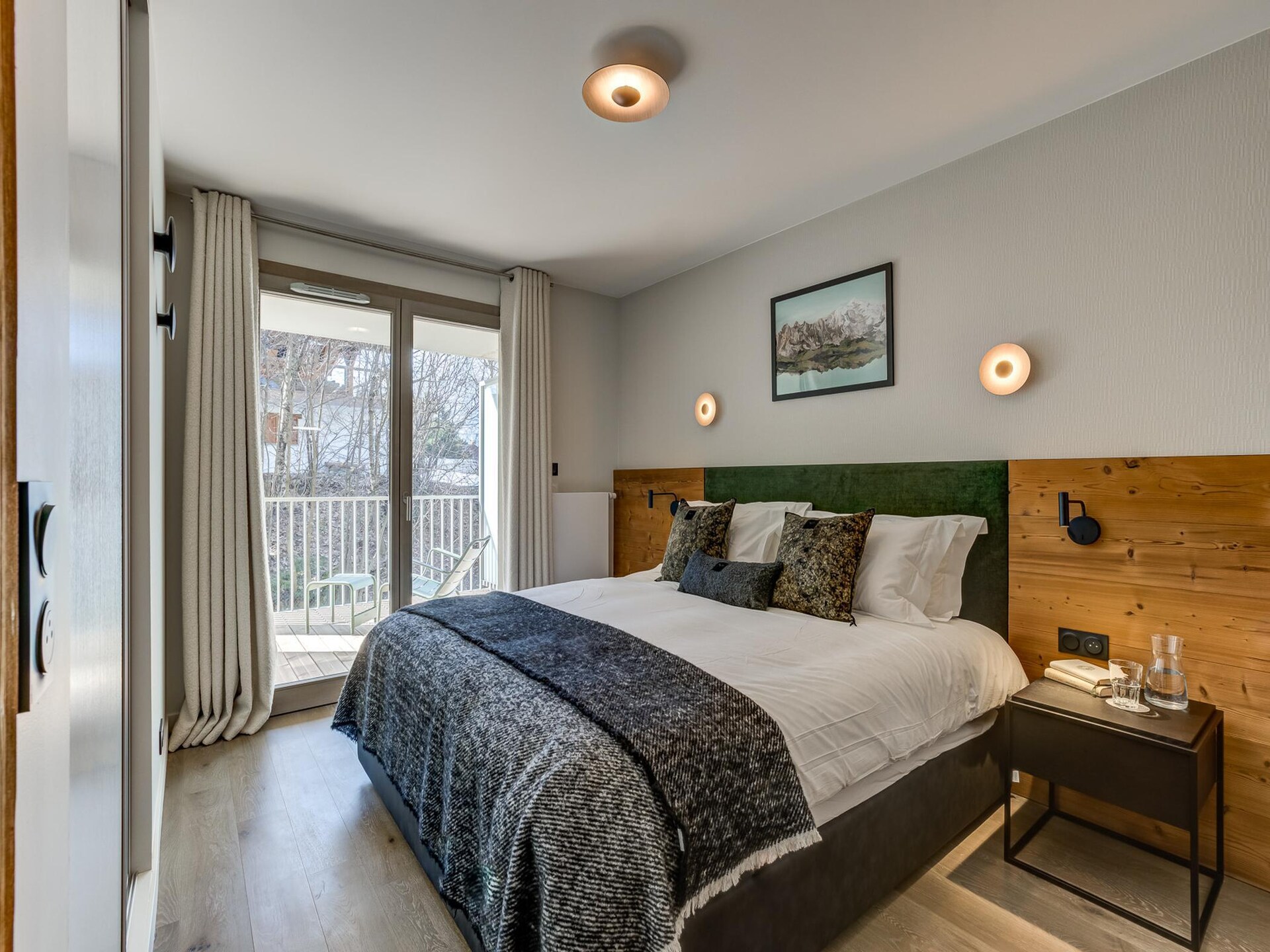 Stijlvol appartement met balkon en uitzicht op de Mont Blanc, vlakbij het centrum - foto 4