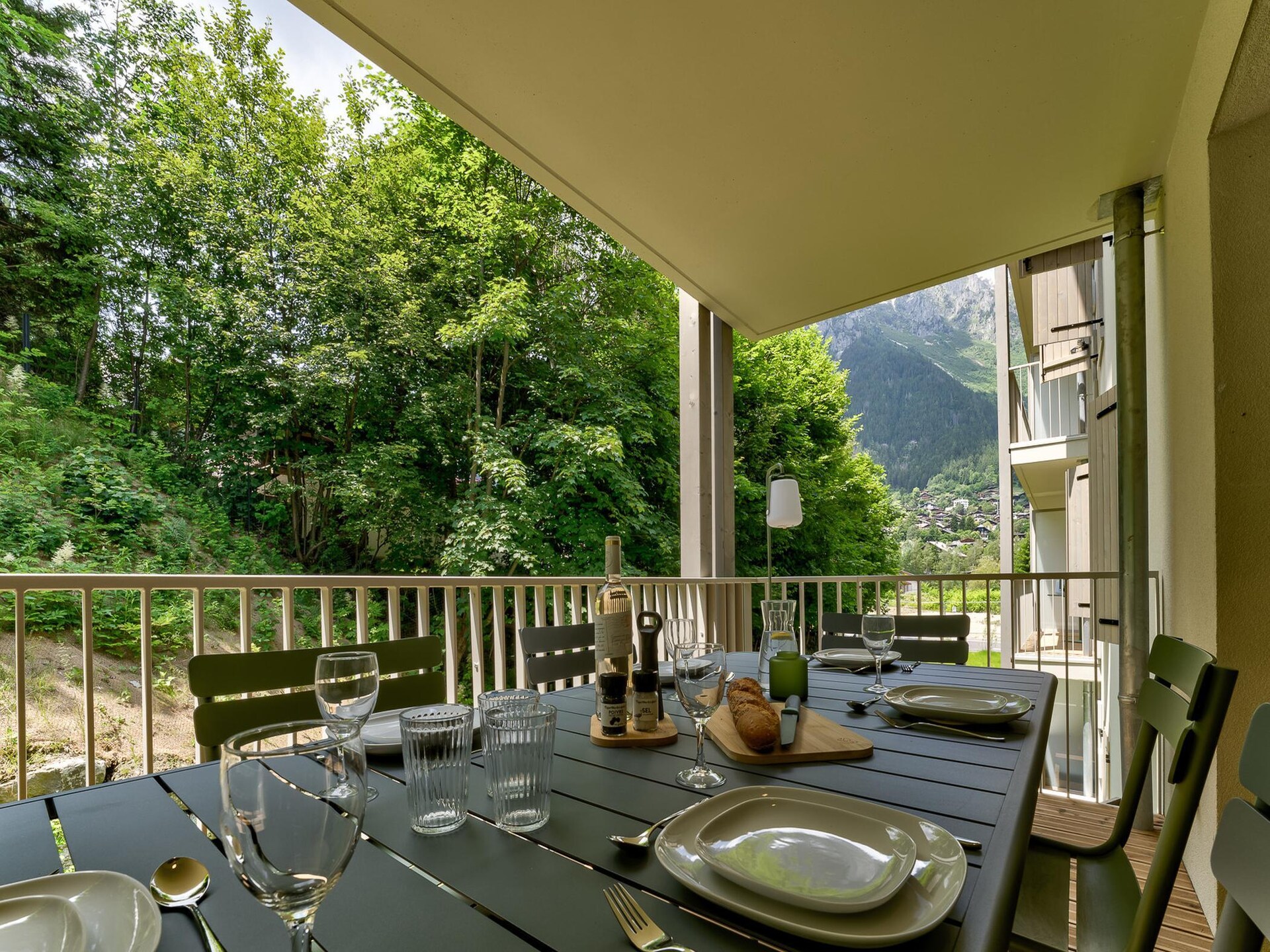 Stijlvol appartement met balkon en uitzicht op de Mont Blanc, vlakbij het centrum - foto 21