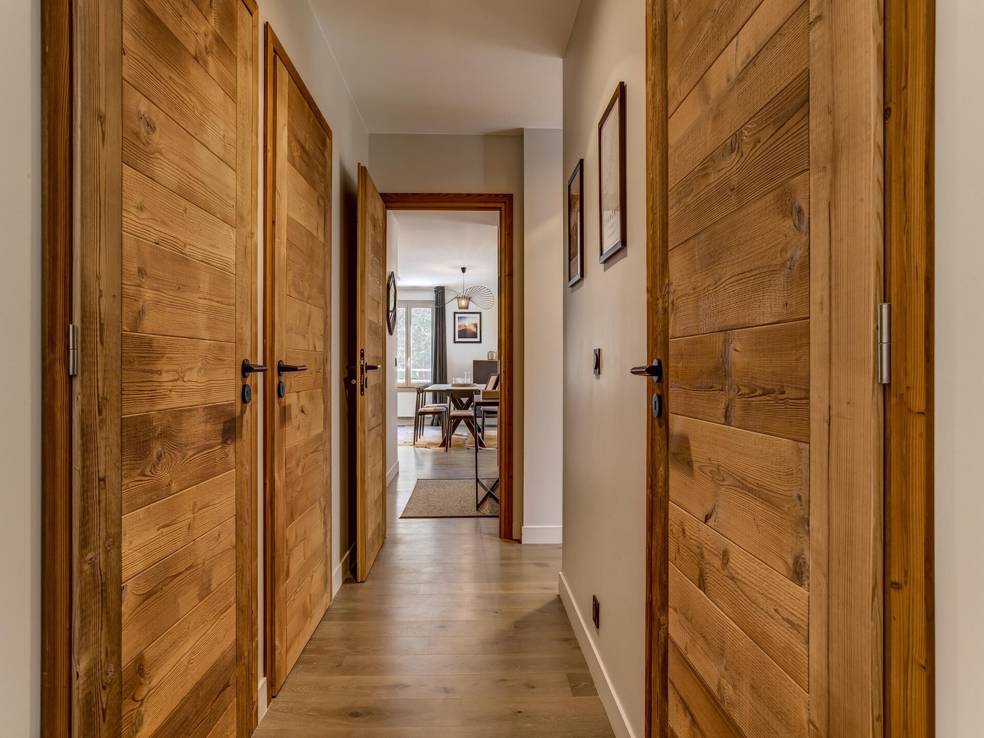 Stijlvol appartement met balkon en uitzicht op de Mont Blanc, vlakbij het centrum - foto 10