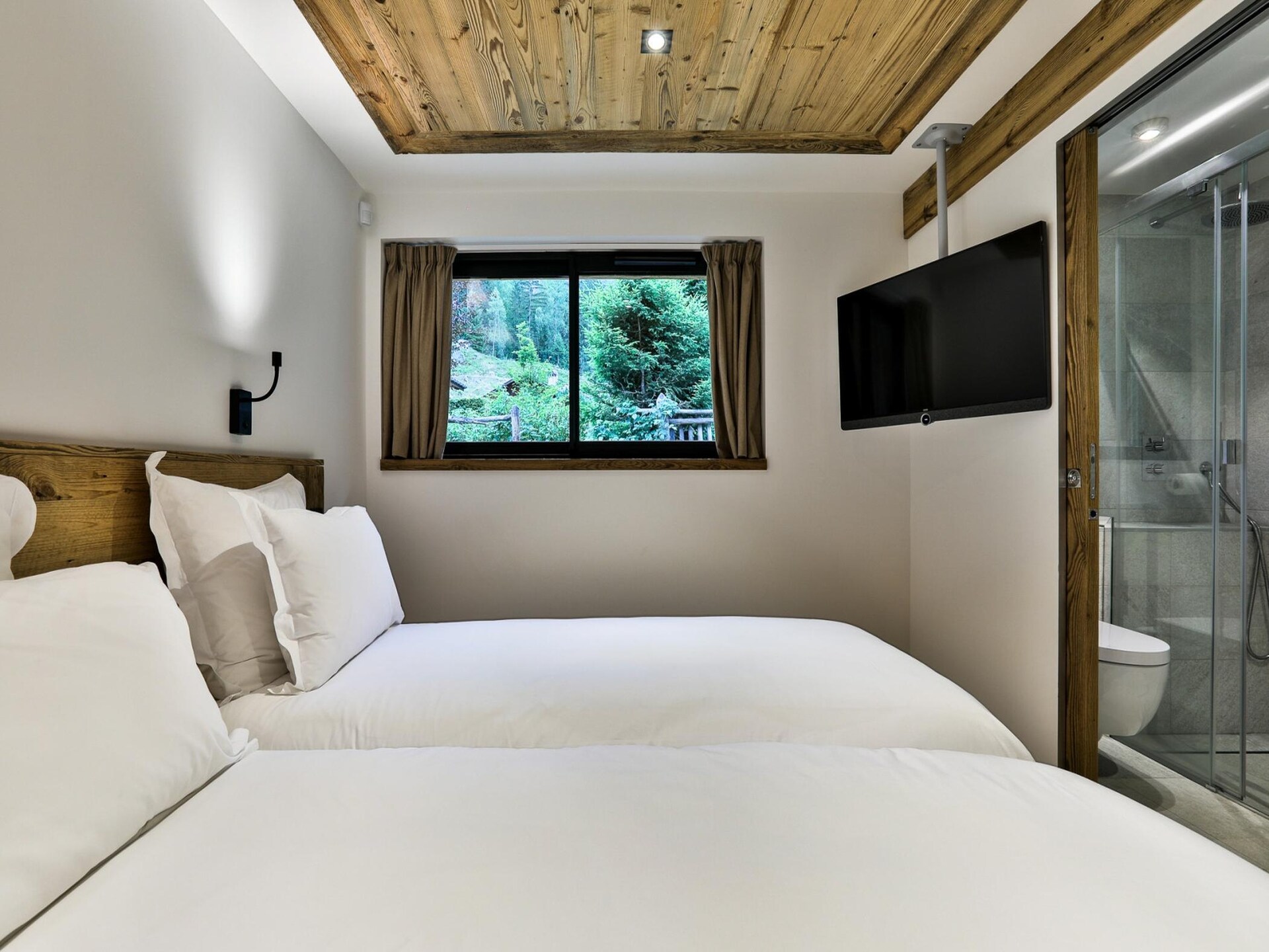 Chalet Black Stone: Luxe aan de golfbaan met privézwembad, 10 meter van de piste - foto 18