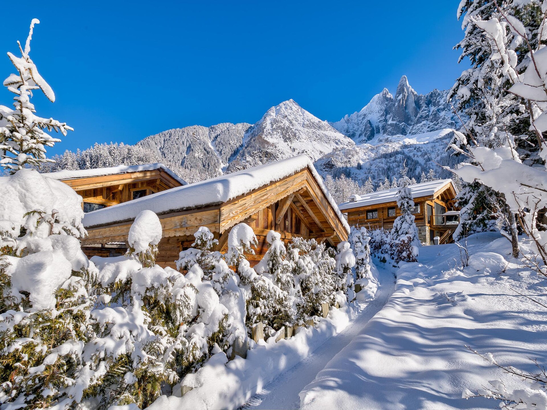 Chalet Black Stone: Luxe aan de golfbaan met privézwembad, 10 meter van de piste - foto 9