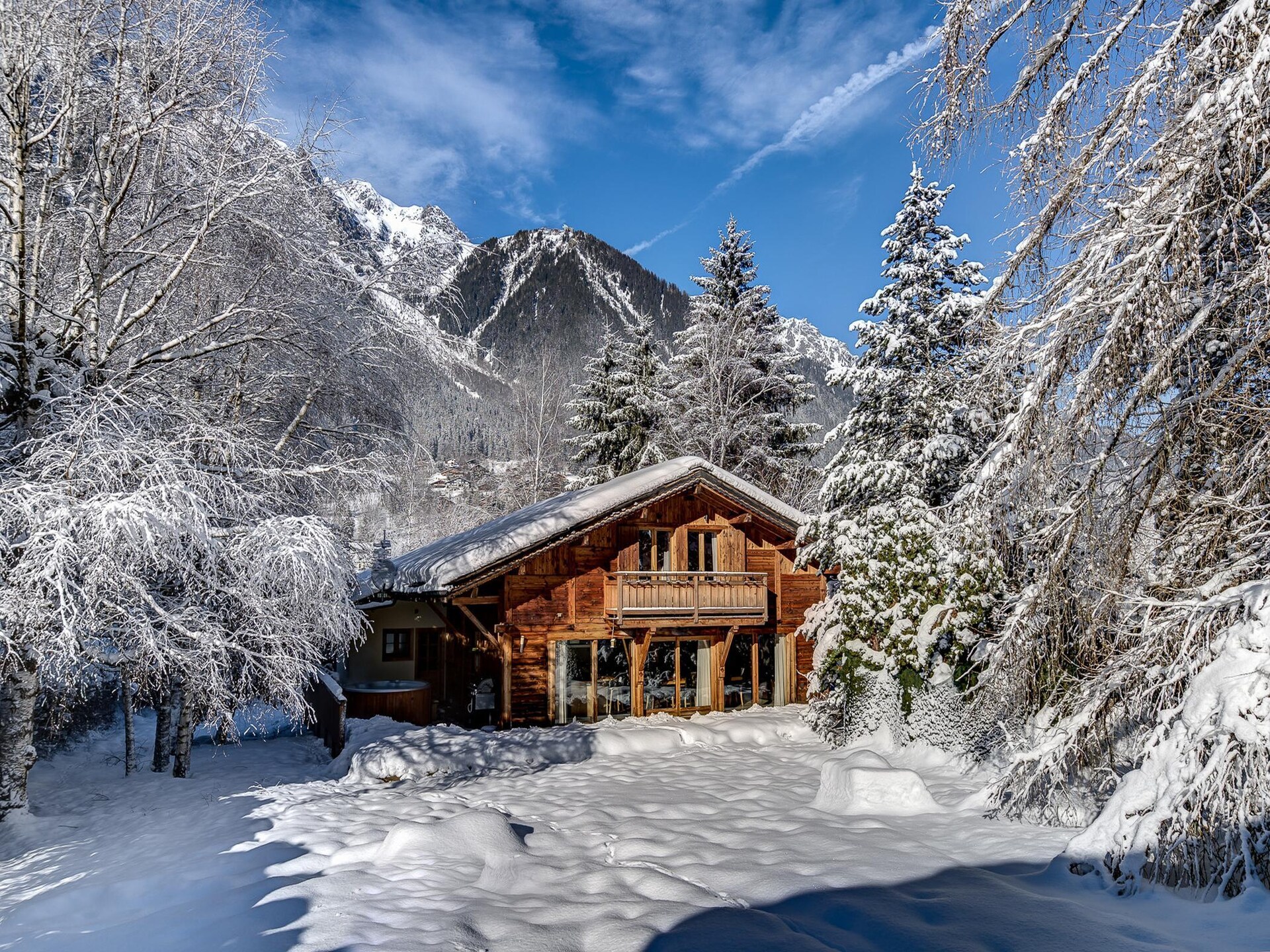 Ruim chalet met Mont Blanc uitzicht, tuin & hot tub in Chamonix - foto 8