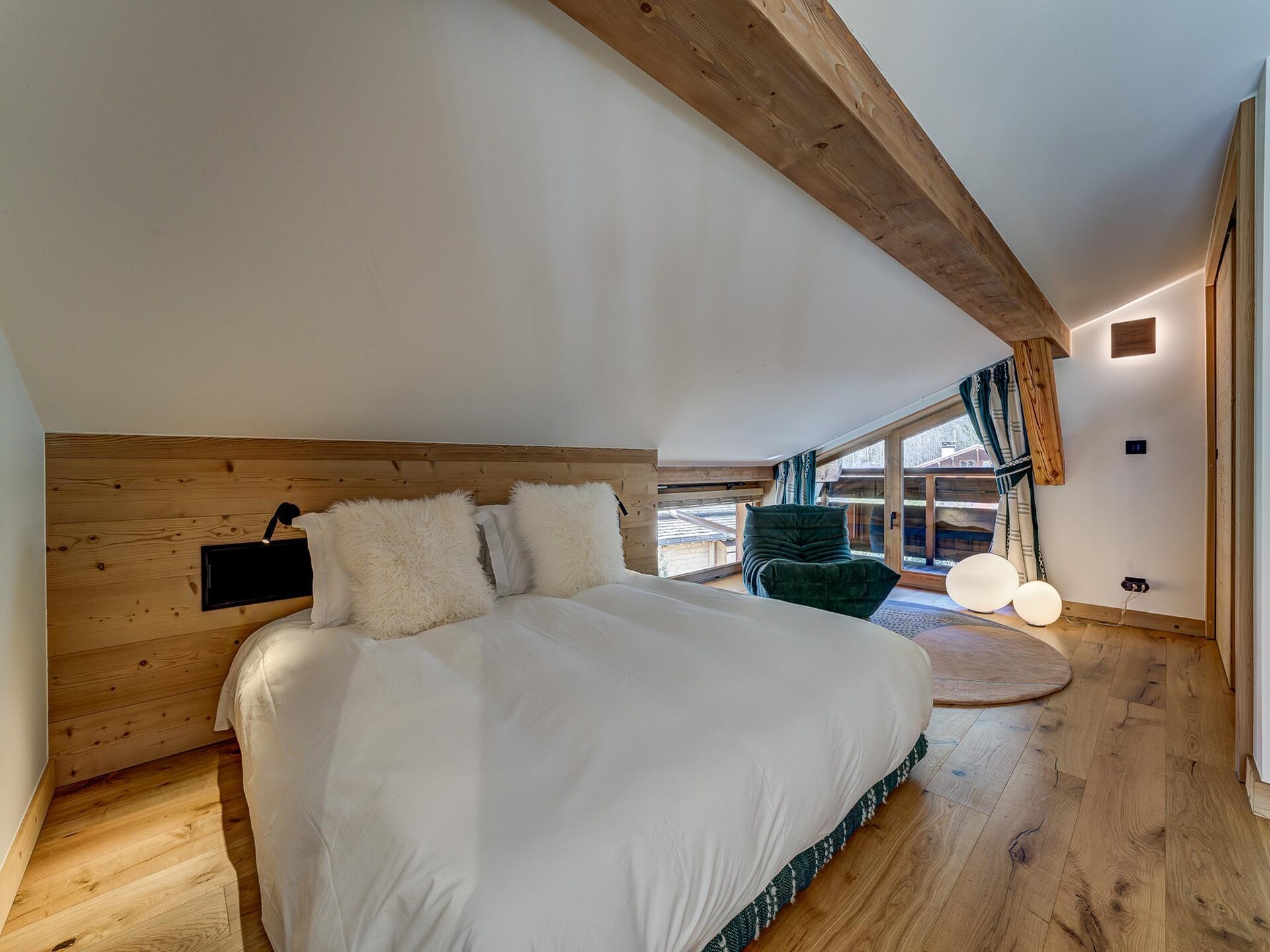 Chalet Trois Soeurs: 6-slaapkamer chalet aan de golfbaan in Chamonix - foto 24