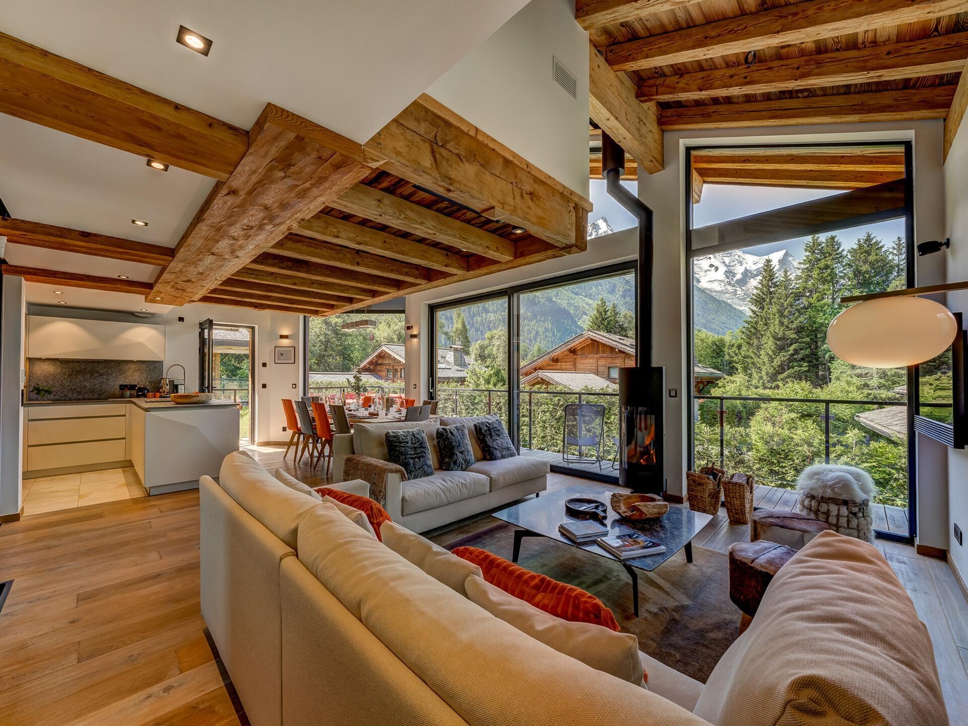 Ruim 12-persoons chalet met sauna, zwembad en uitzicht op de Mont Blanc - foto 6