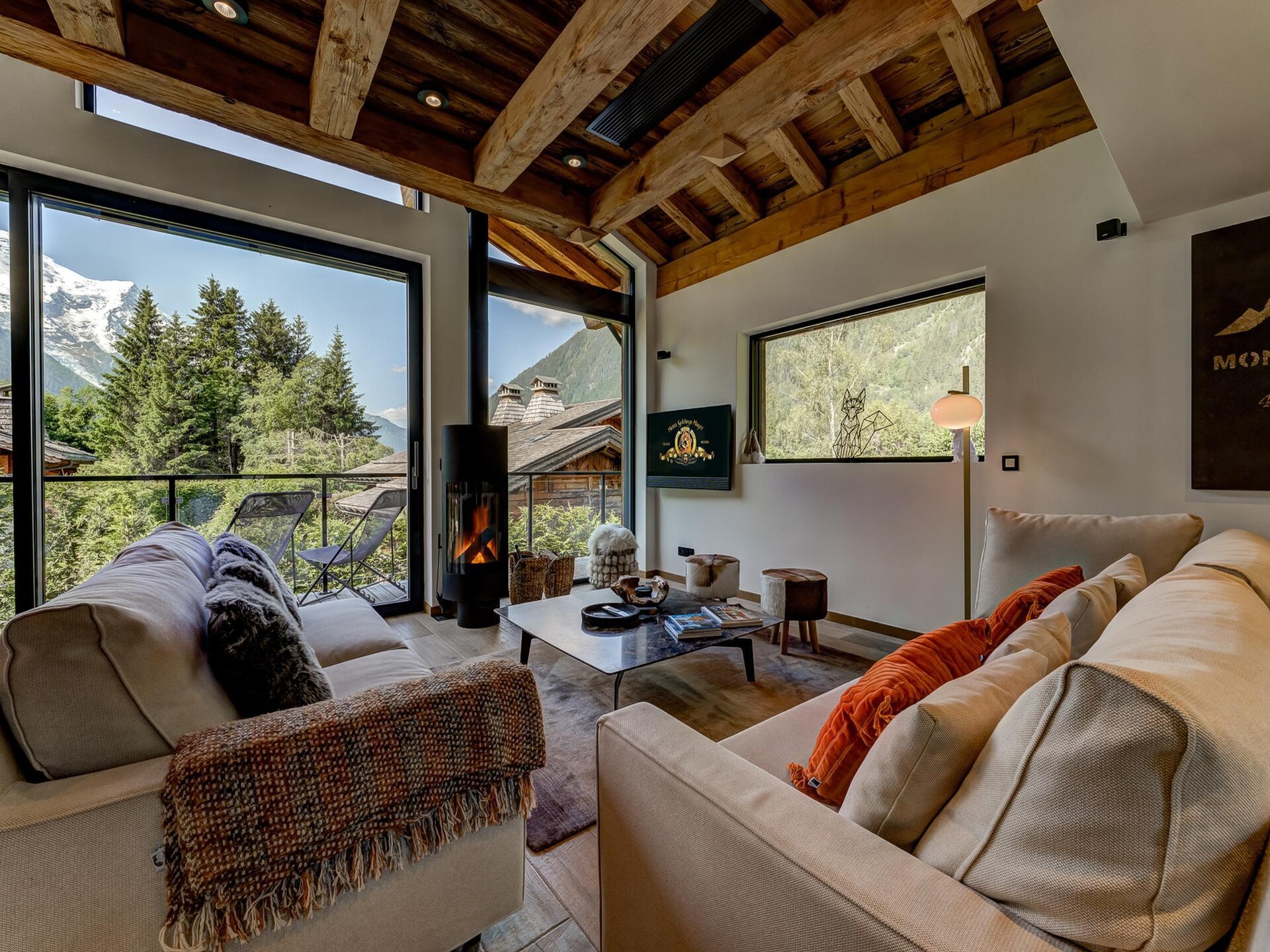 Ruim 12-persoons chalet met sauna, zwembad en uitzicht op de Mont Blanc - foto 14