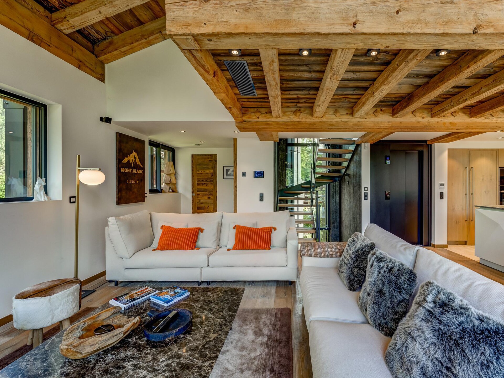 Ruim 12-persoons chalet met sauna, zwembad en uitzicht op de Mont Blanc - foto 15
