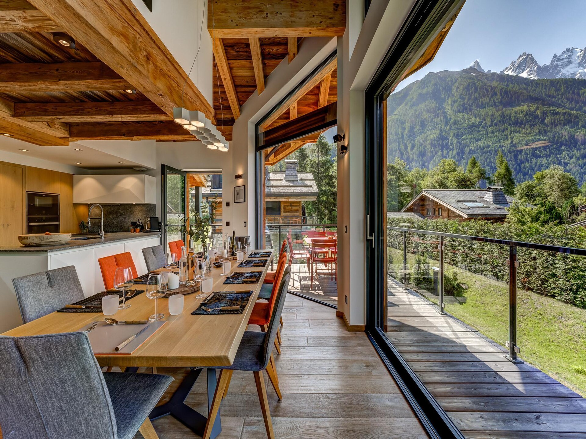 Ruim 12-persoons chalet met sauna, zwembad en uitzicht op de Mont Blanc - foto 20