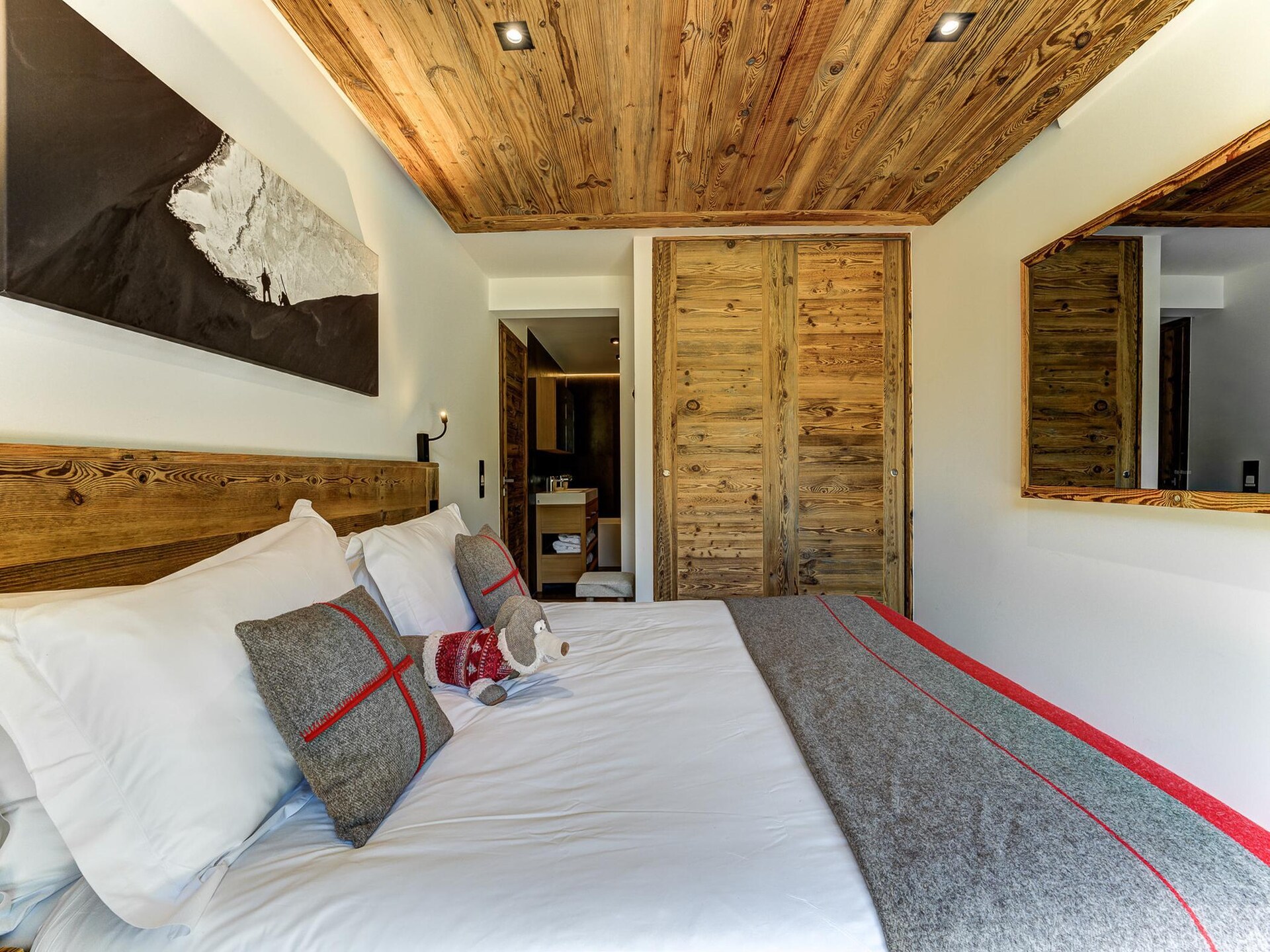 Ruim 12-persoons chalet met sauna, zwembad en uitzicht op de Mont Blanc - foto 25