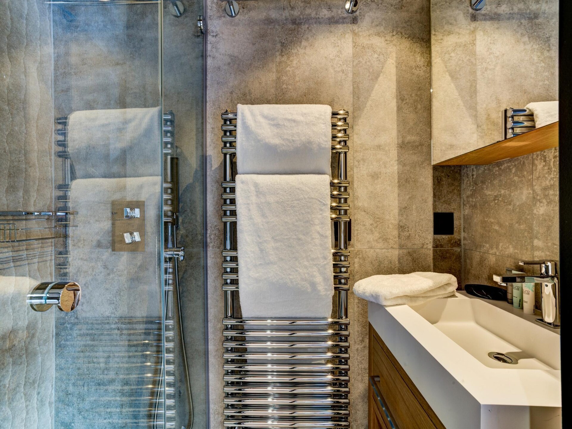 Ruim 12-persoons chalet met sauna, zwembad en uitzicht op de Mont Blanc - foto 33