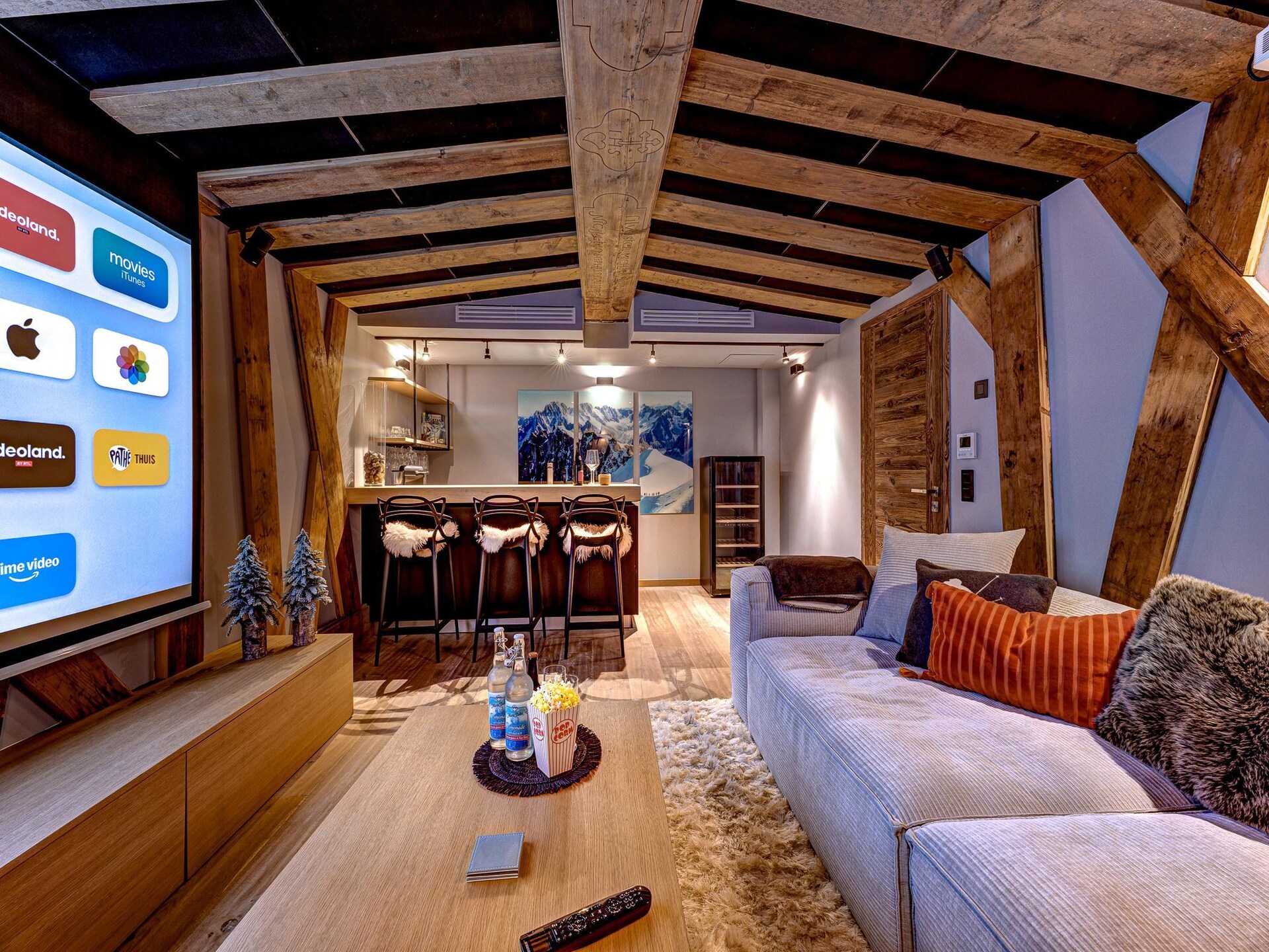 Ruim 12-persoons chalet met sauna, zwembad en uitzicht op de Mont Blanc - foto 18