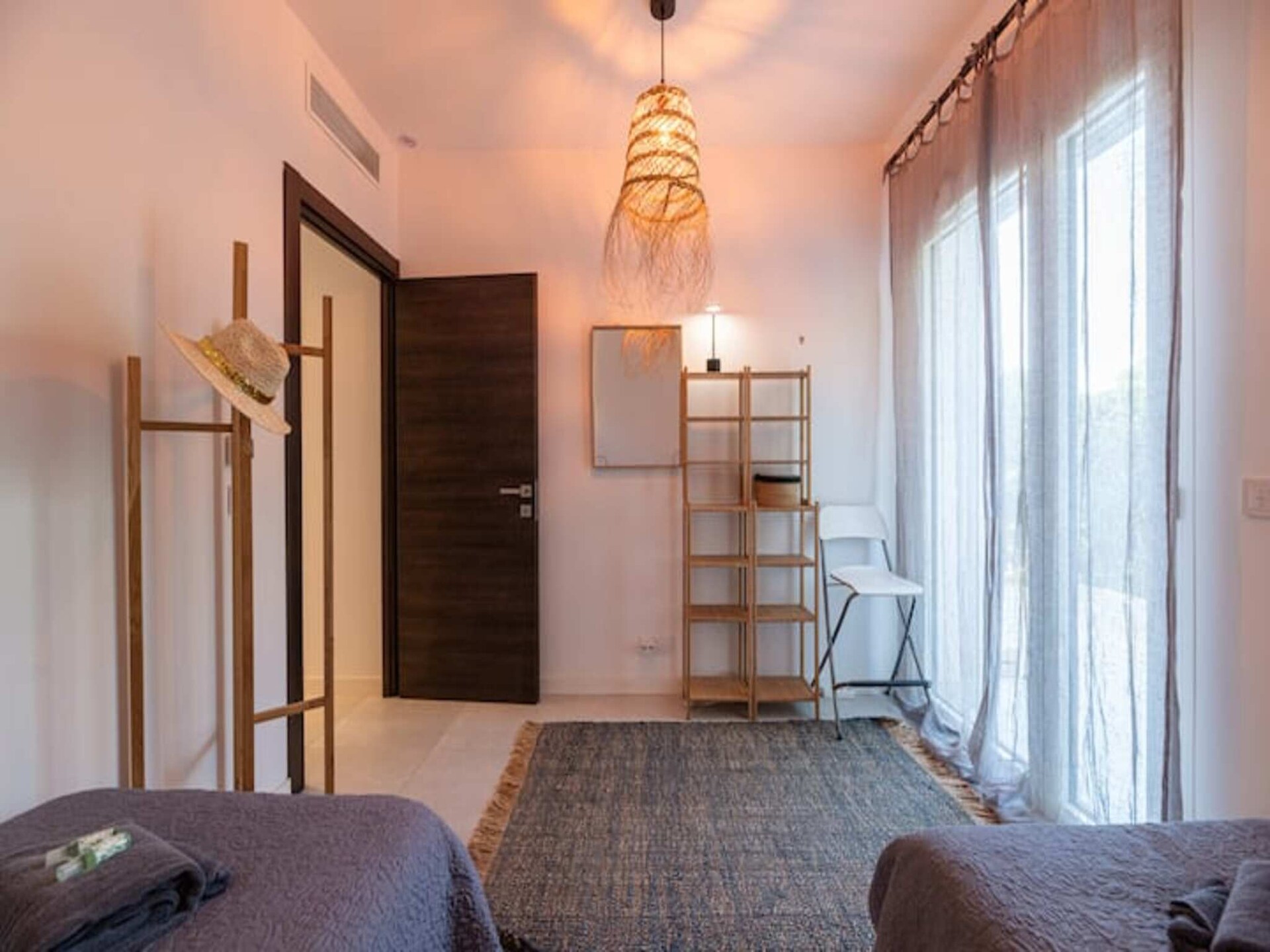 Au Cœur de Juan-les-Pins: modern appartement met groot terras op 250m van het strand - foto 6