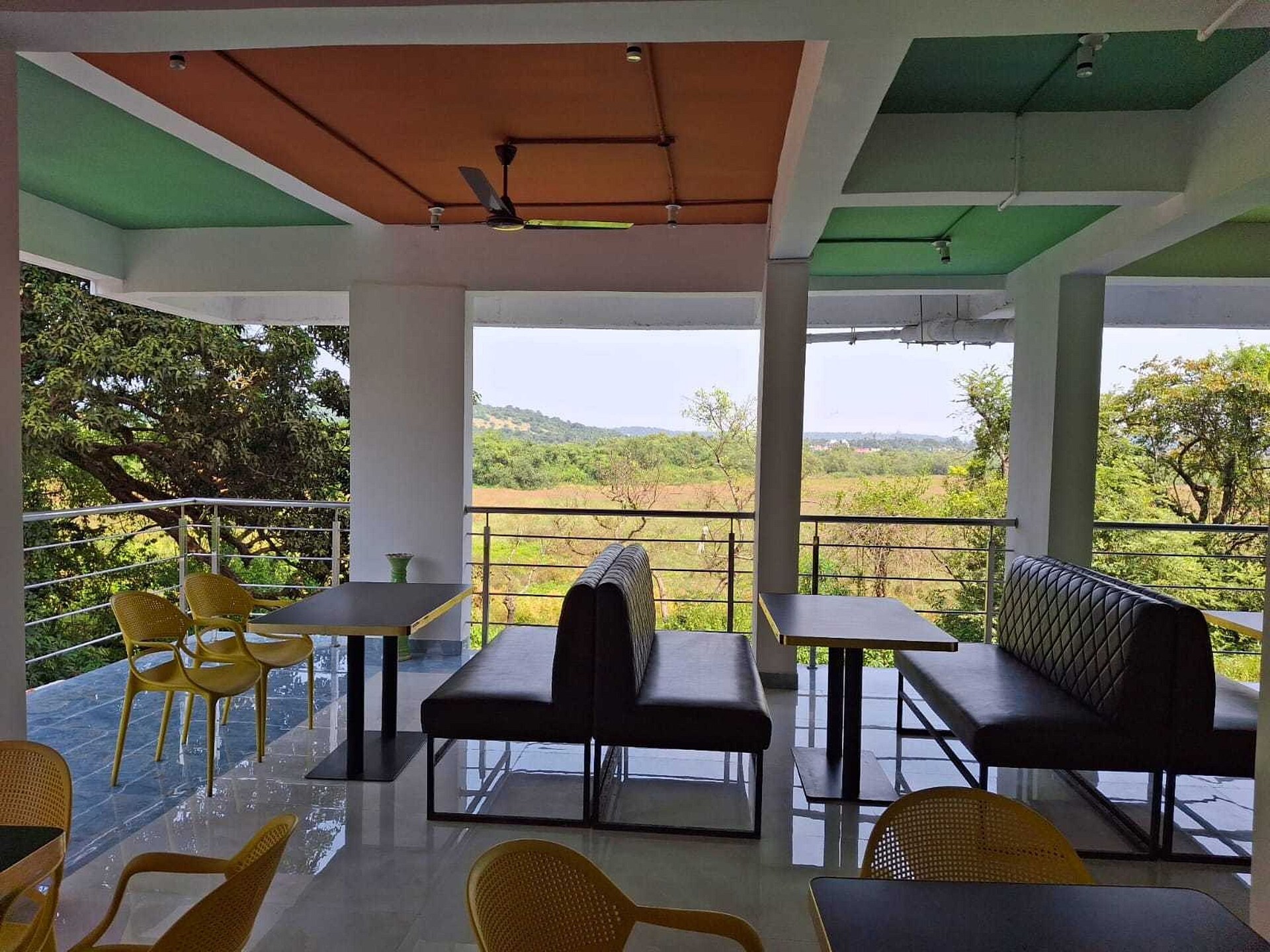 Ruim vrijstaand vakantiehuis in Goa met 5 slaapkamers en zwembad - foto 5