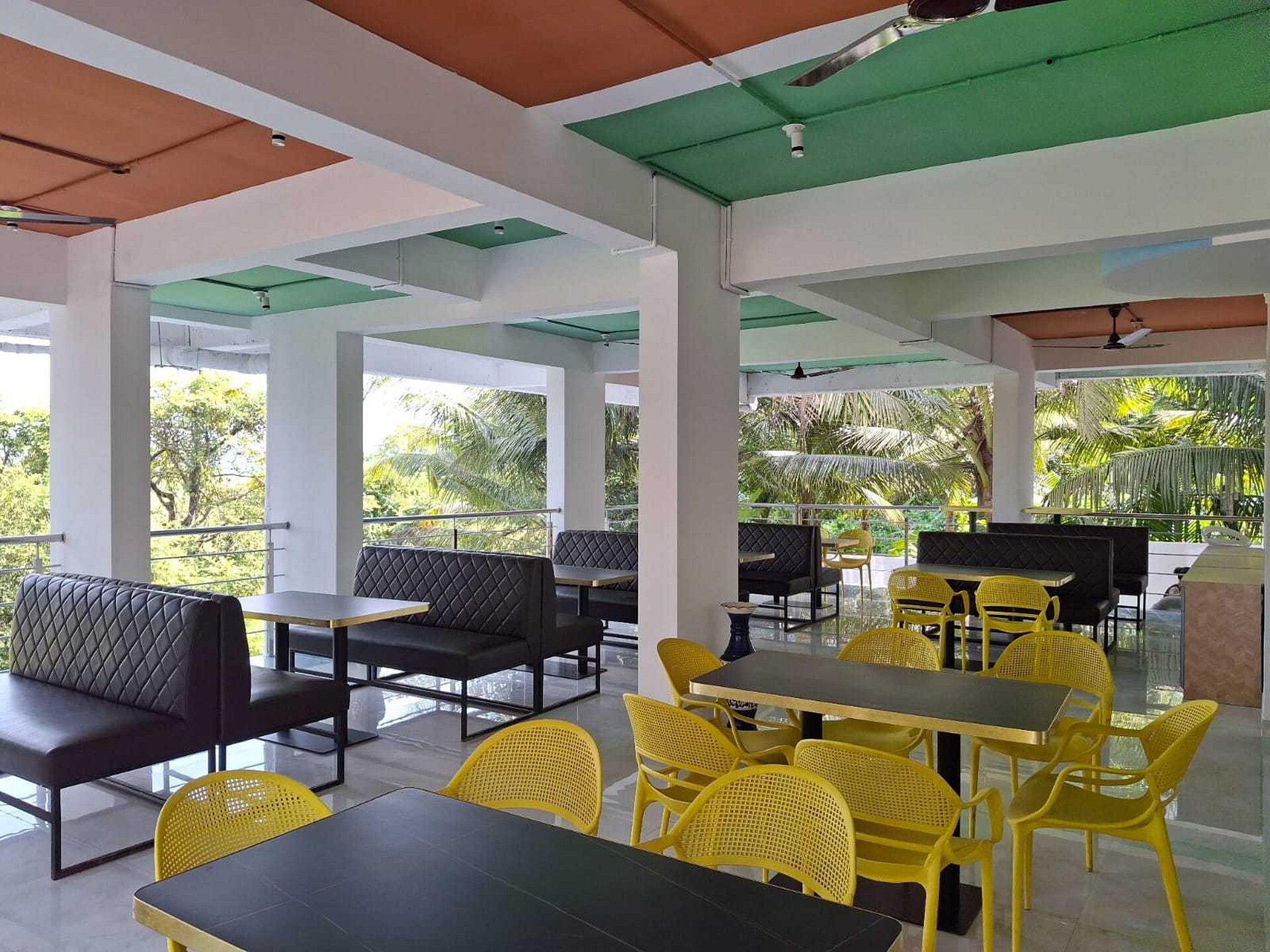 Ruim vrijstaand vakantiehuis in Goa met 5 slaapkamers en zwembad - foto 7
