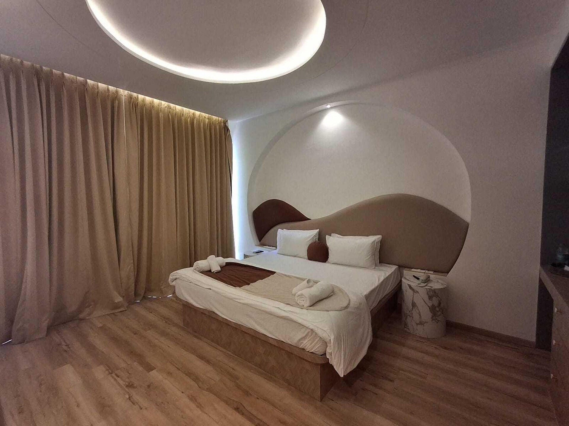 Ruim vrijstaand vakantiehuis in Goa met 5 slaapkamers en zwembad - foto 16