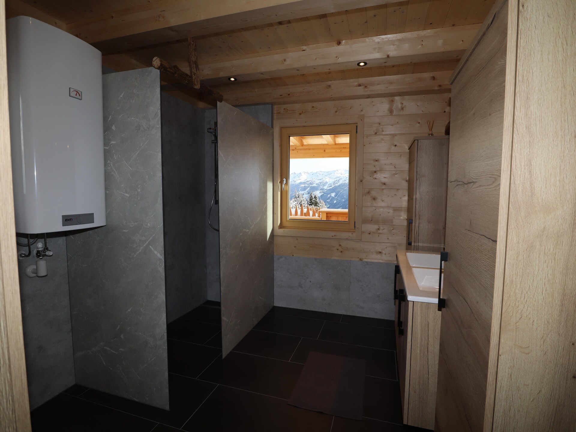 Vrijstaande chalet op 1700m in Hippach met panoramisch uitzicht over het Zillertal - foto 25