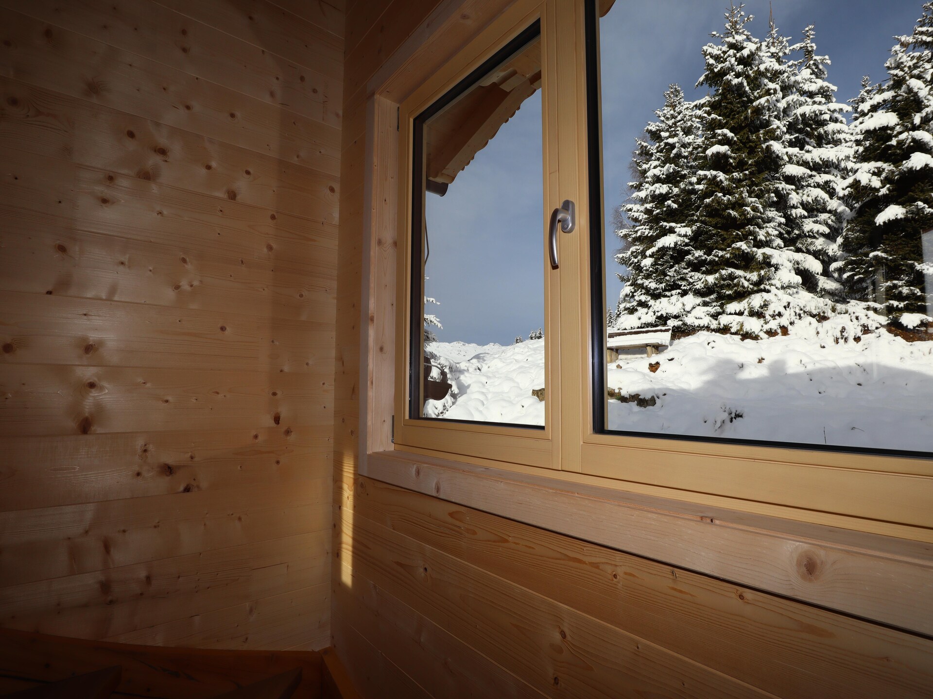 Vrijstaande chalet op 1700m in Hippach met panoramisch uitzicht over het Zillertal - foto 35