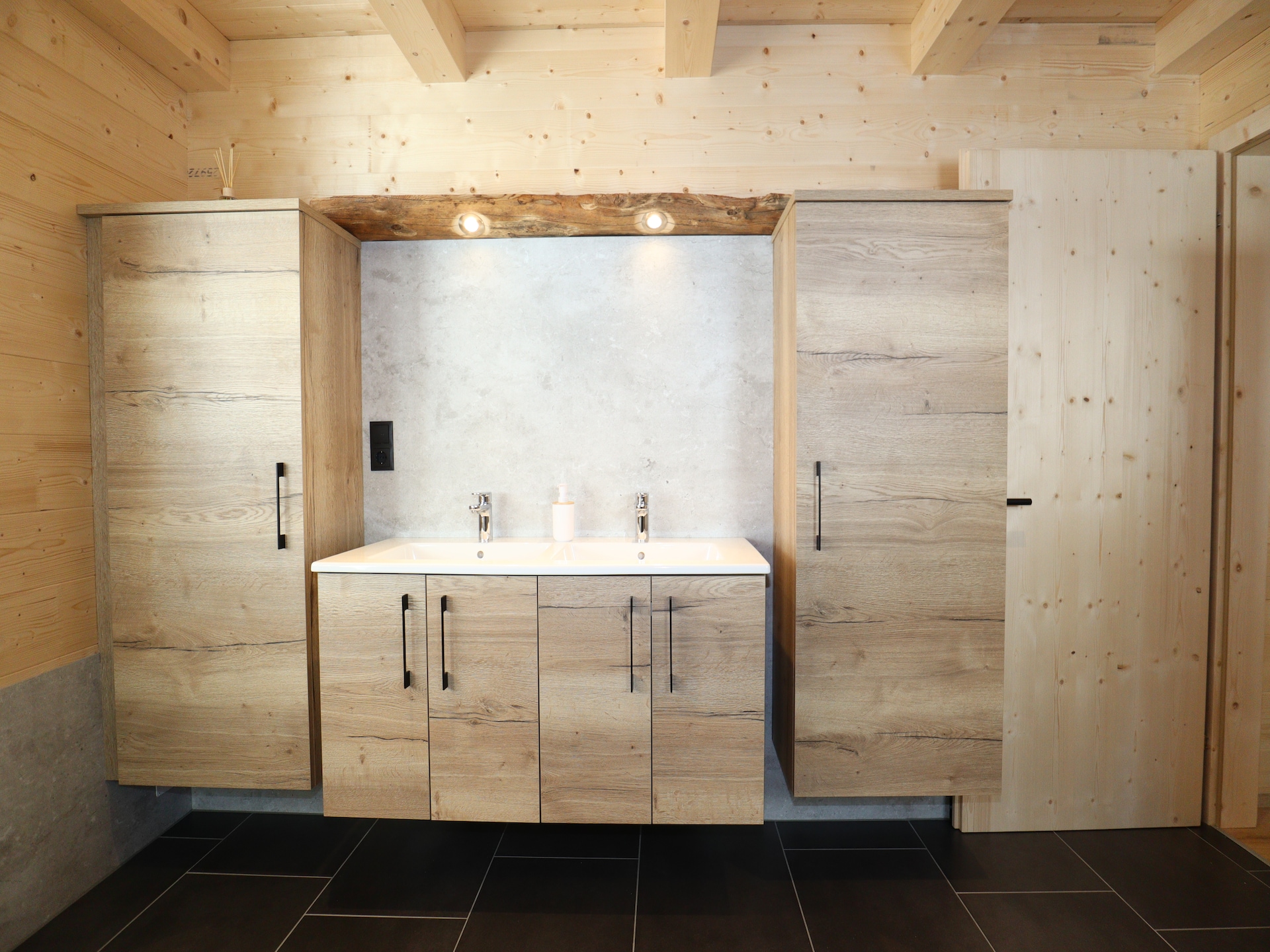 Vrijstaande chalet op 1700m in Hippach met panoramisch uitzicht over het Zillertal - foto 28
