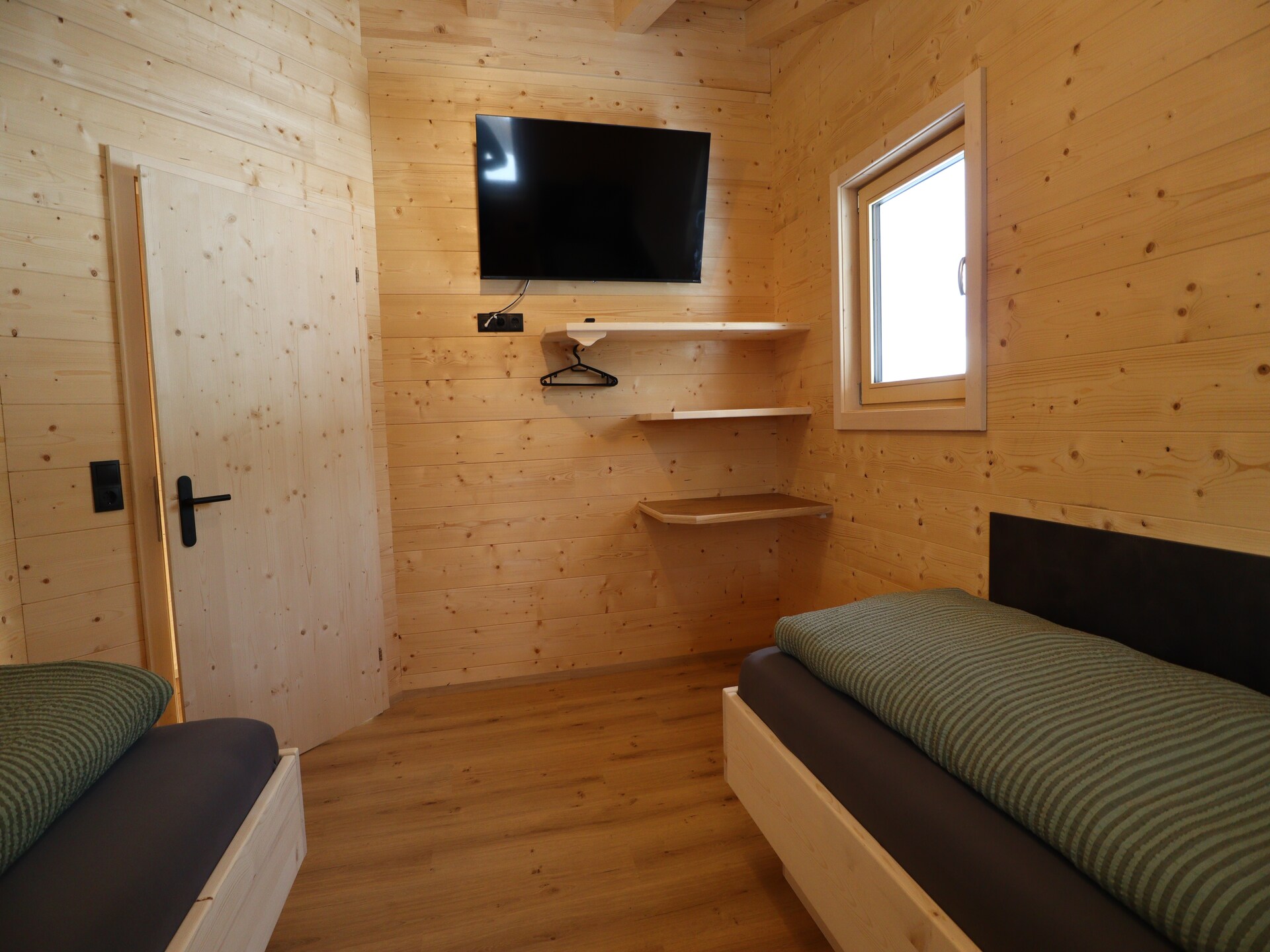 Vrijstaande chalet op 1700m in Hippach met panoramisch uitzicht over het Zillertal - foto 22