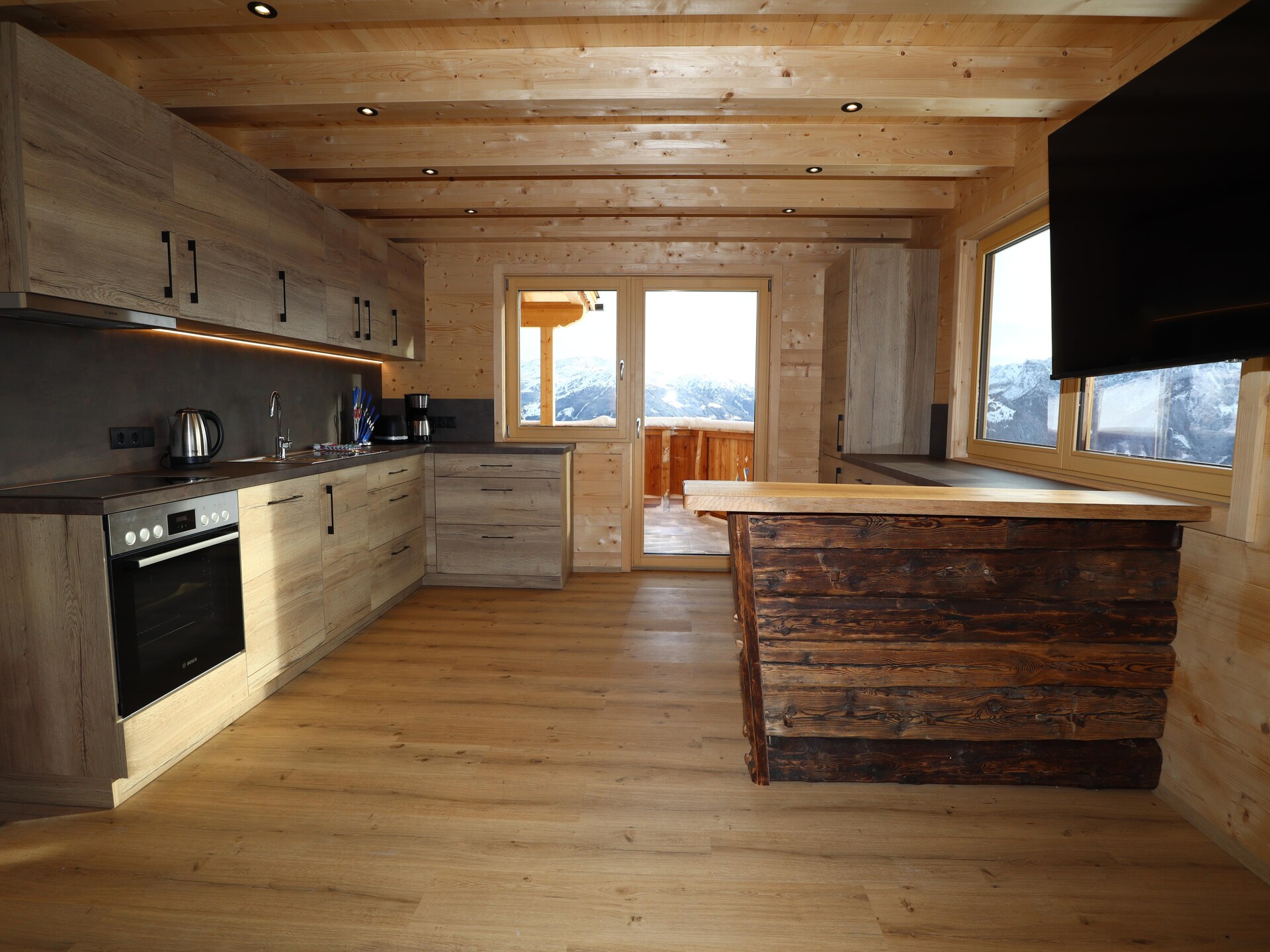 Vrijstaande chalet op 1700m in Hippach met panoramisch uitzicht over het Zillertal - foto 16