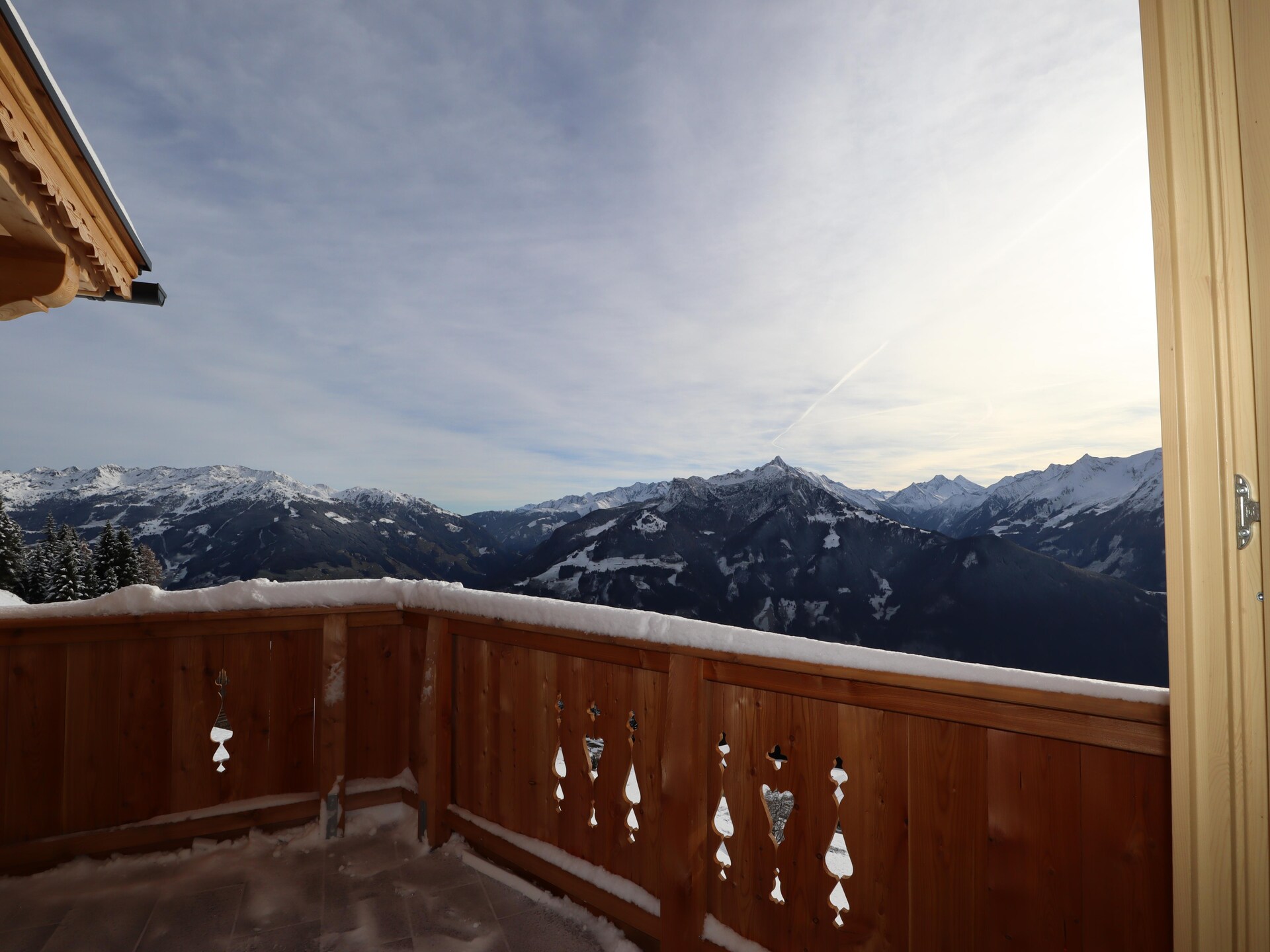 Vrijstaande chalet op 1700m in Hippach met panoramisch uitzicht over het Zillertal - foto 34