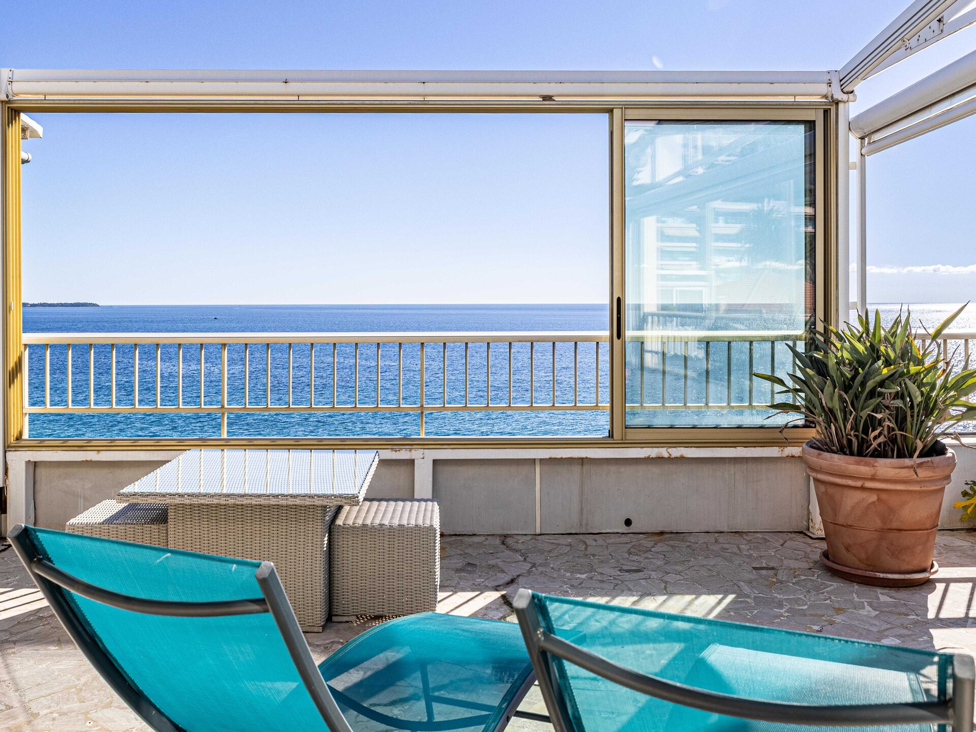 Licht appartement met terras in het hart van Cannes voor 6 personen - foto 45