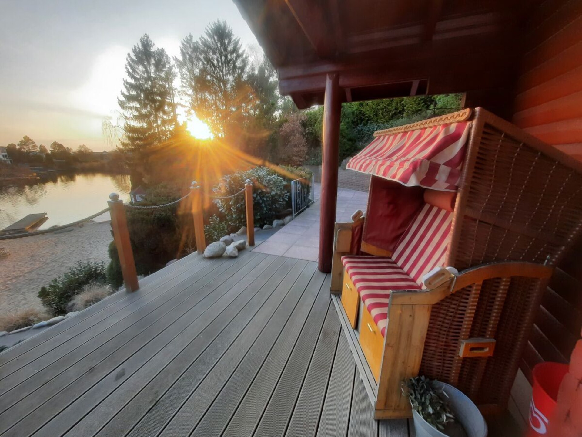 Zweeds vakantiehuis met privéstrand en sauna aan het meer in Güster - foto 5