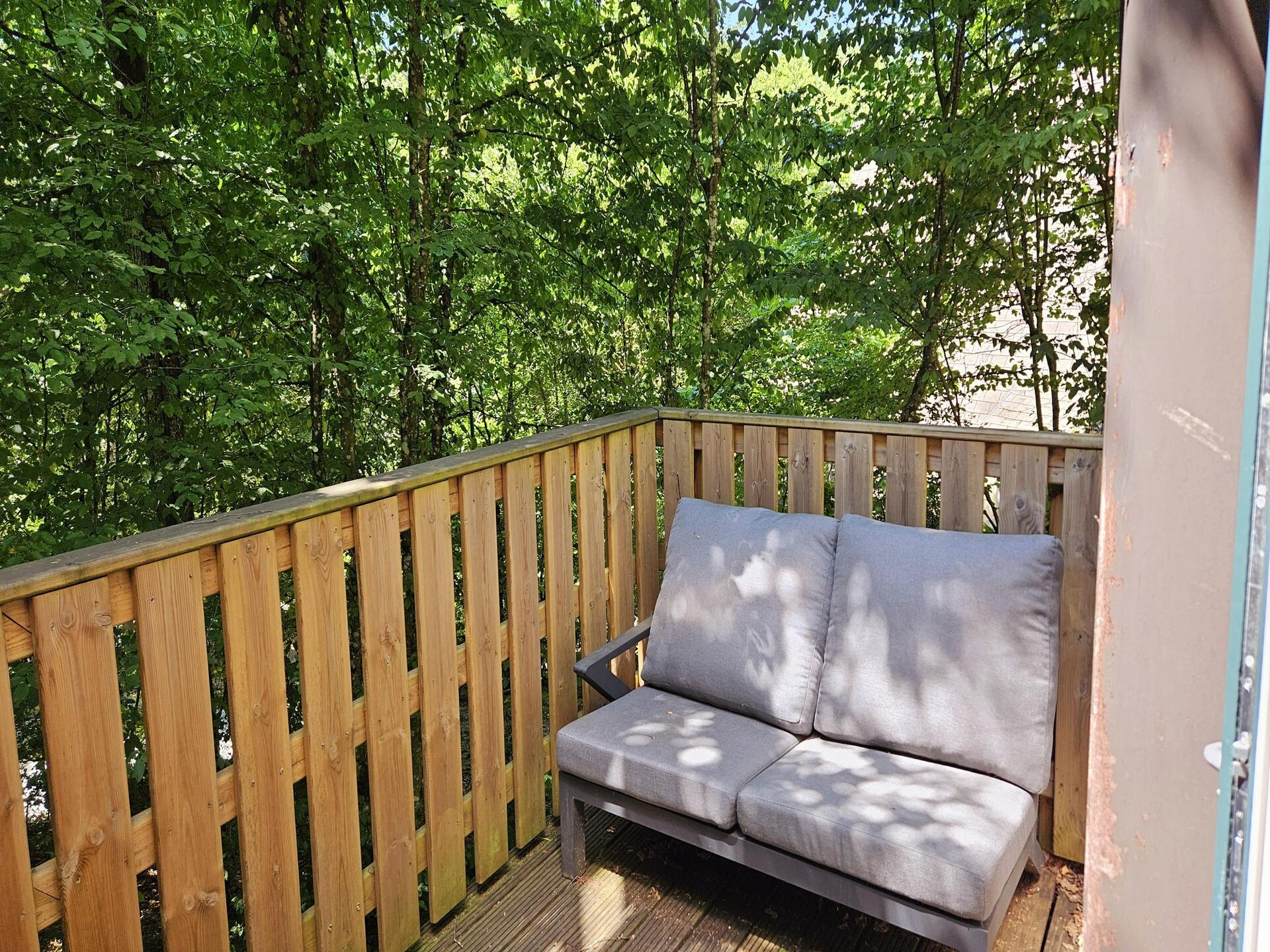 Chalet no 10: Modern gerenoveerd chalet in bosrijk Durbuy met golfbaan - foto 9