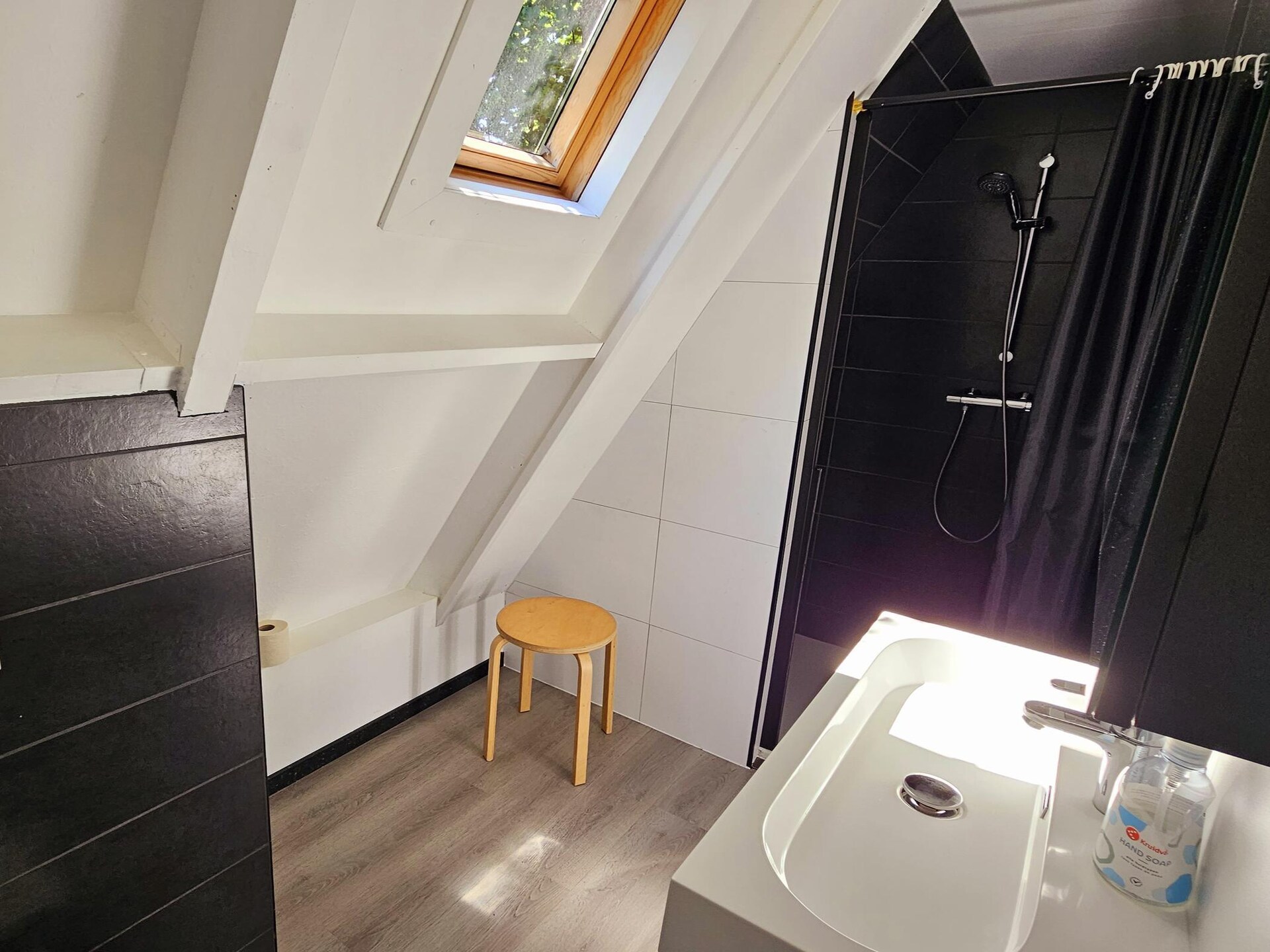 5-persoons chalet in Durbuy met omheind terras en moderne keuken - foto 10