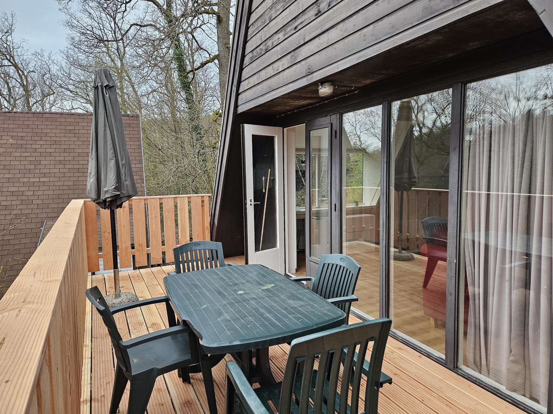 5-persoons chalet in historisch Durbuy, omheind met terras - foto 2