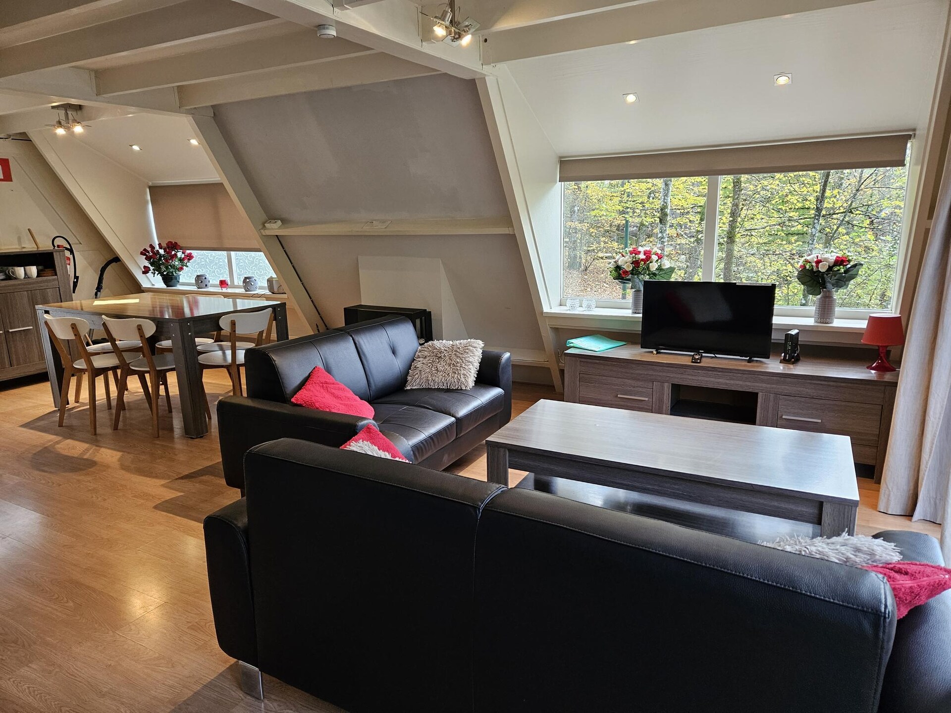Knus 5-persoons chalet in de bossen van Durbuy met omheinde tuin - foto 4
