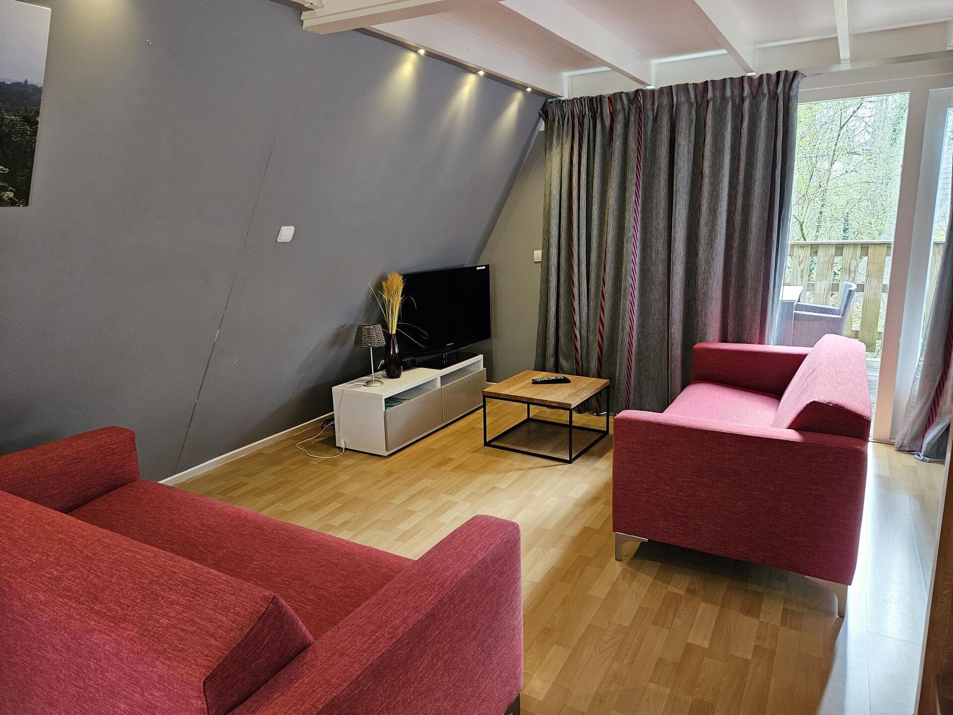 Chalet 135: Gezellig vakantiehuis in de bossen van Durbuy met golfbaan - foto 1