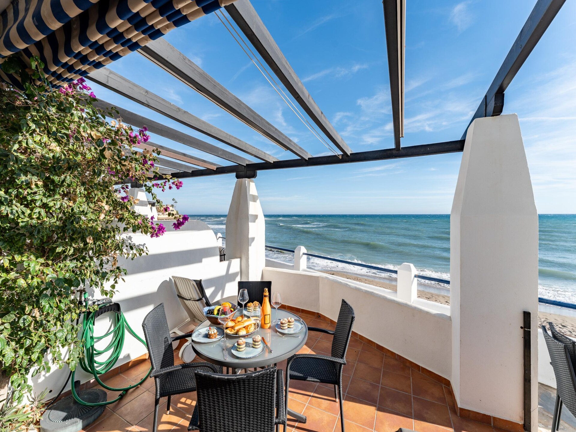 Strandappartement Calahonda: direct aan zee, terras met zeezicht - foto 7