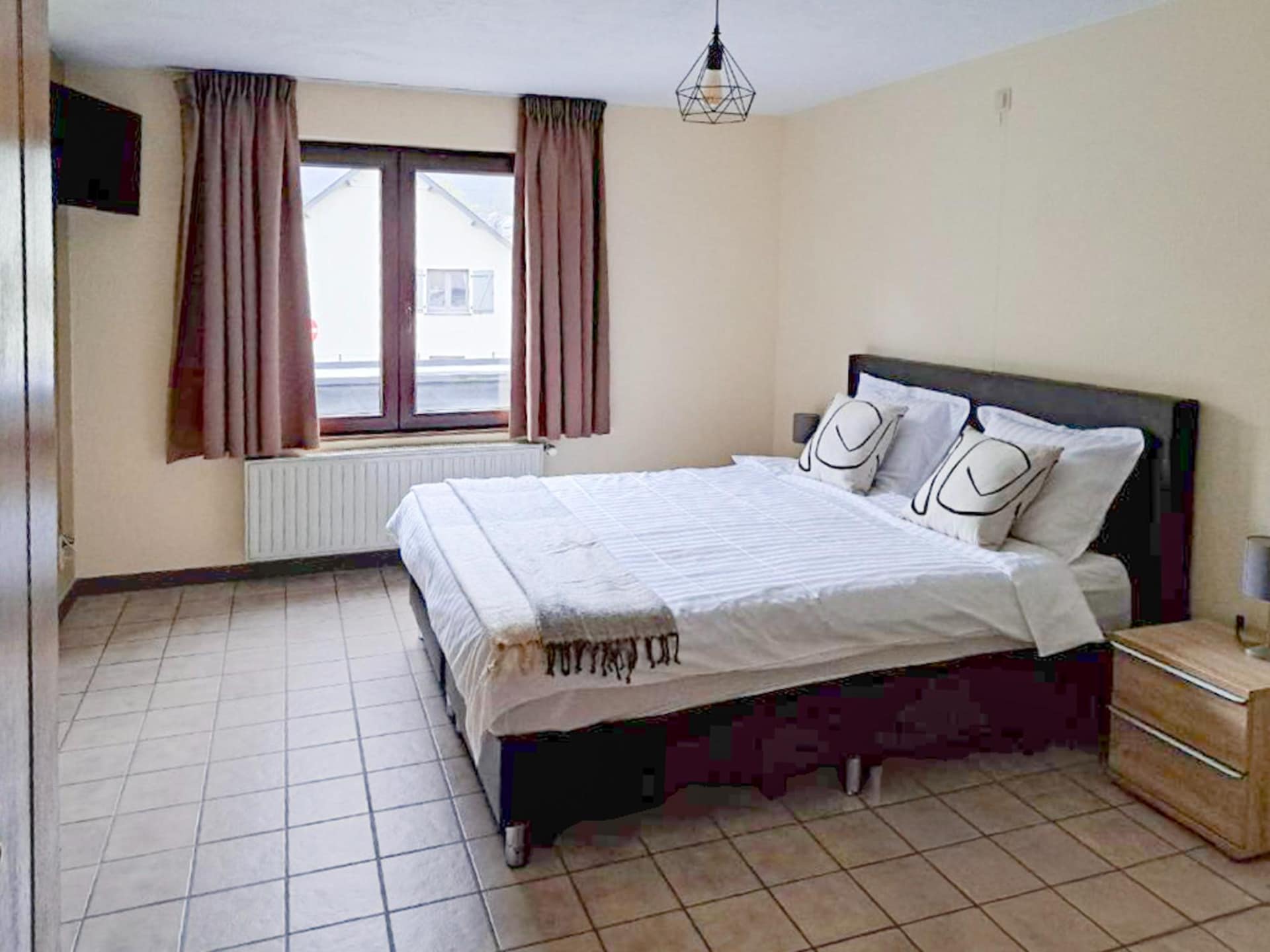 Knus 2-persoons appartement met restaurant in hartje Alle - foto 2