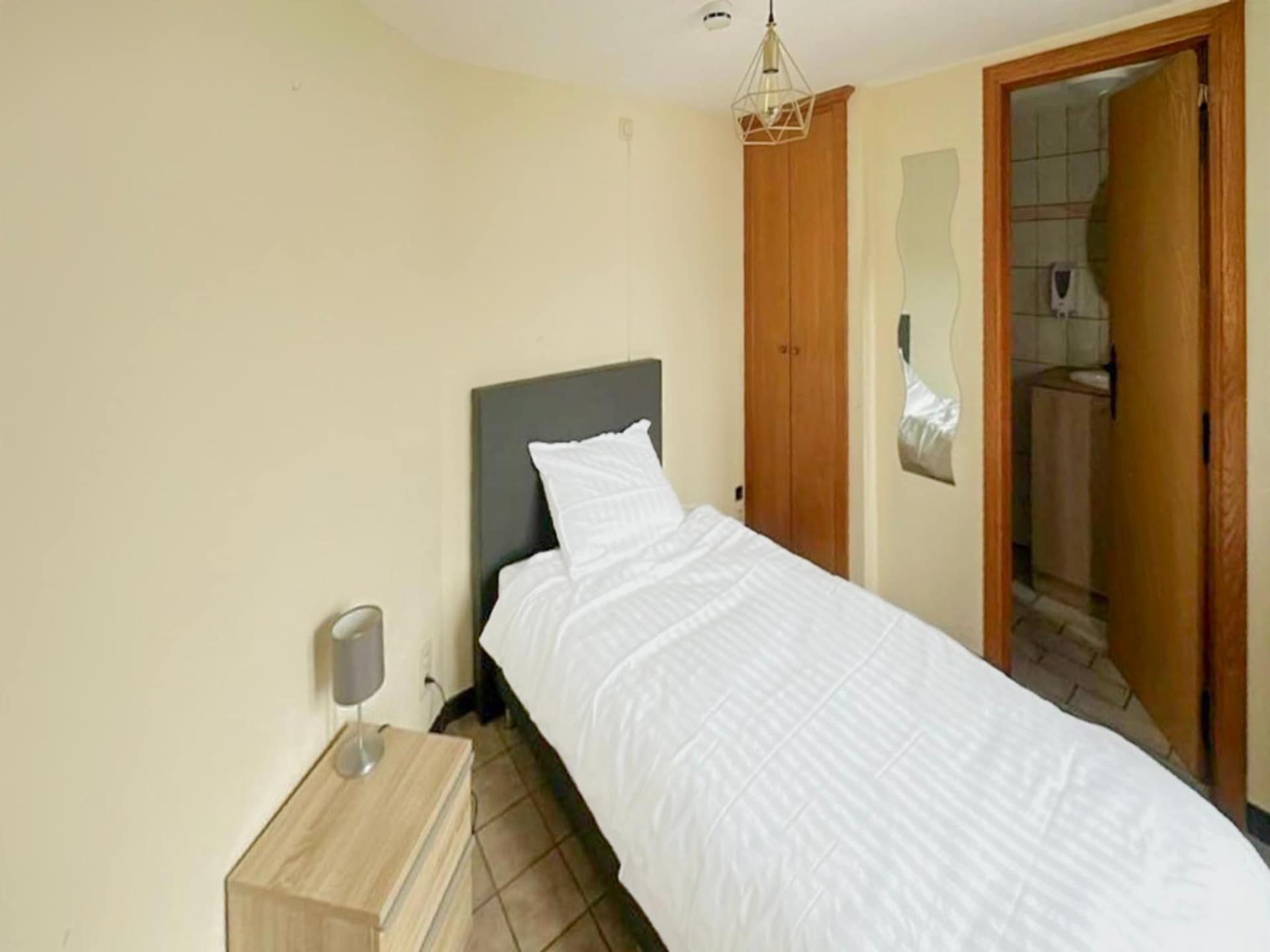 Knus 1-persoons appartement met eigen badkamer in Vresse-sur-Semois - foto 6