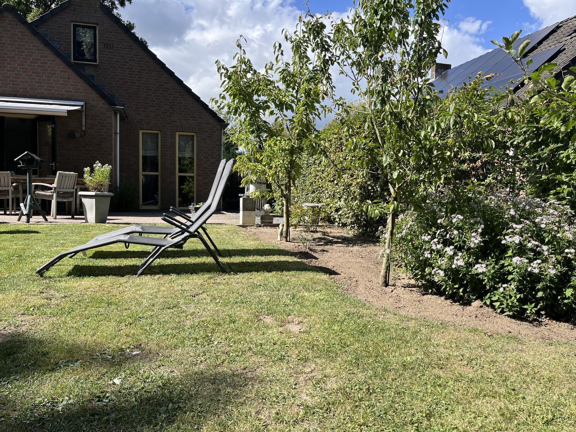 Vrijstaande bungalow met jacuzzi in groen vakantiepark Ewijk - foto 8