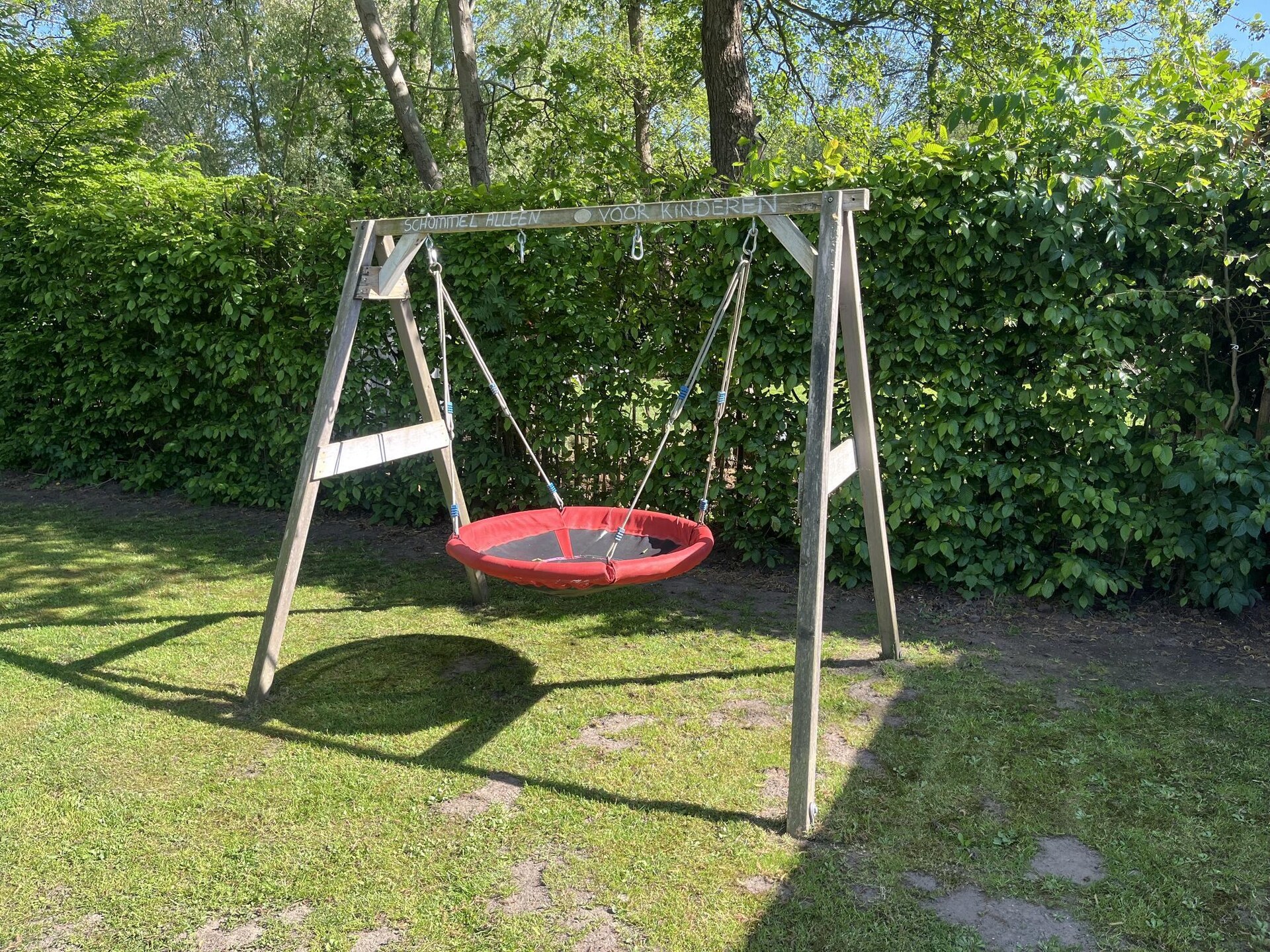 Vrijstaande bungalow met jacuzzi in groen vakantiepark Ewijk - foto 35