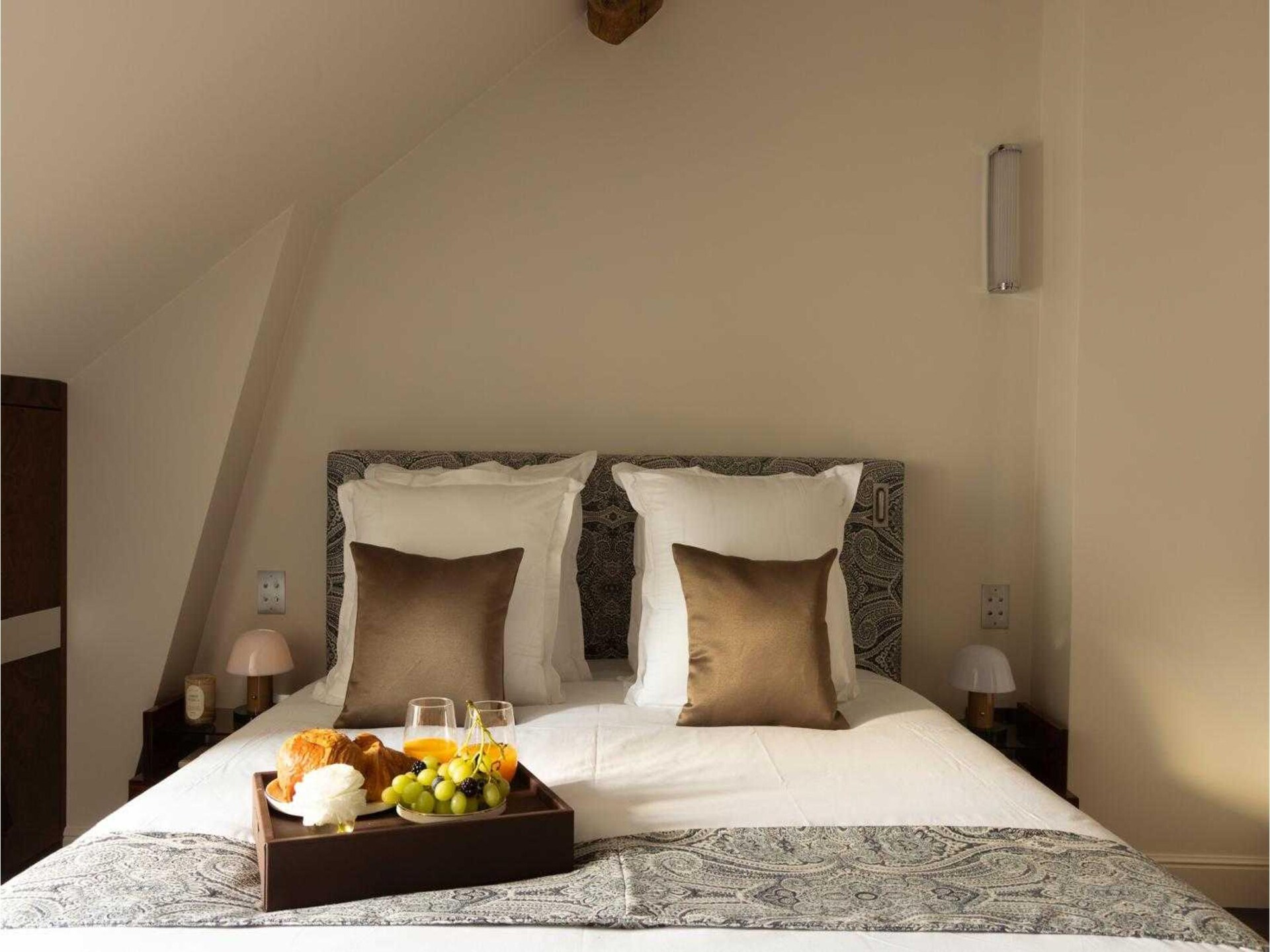 Stijlvolle Standard Double Room in gerenoveerd hotel, hartje 7e arrondissement Parijs - foto 3