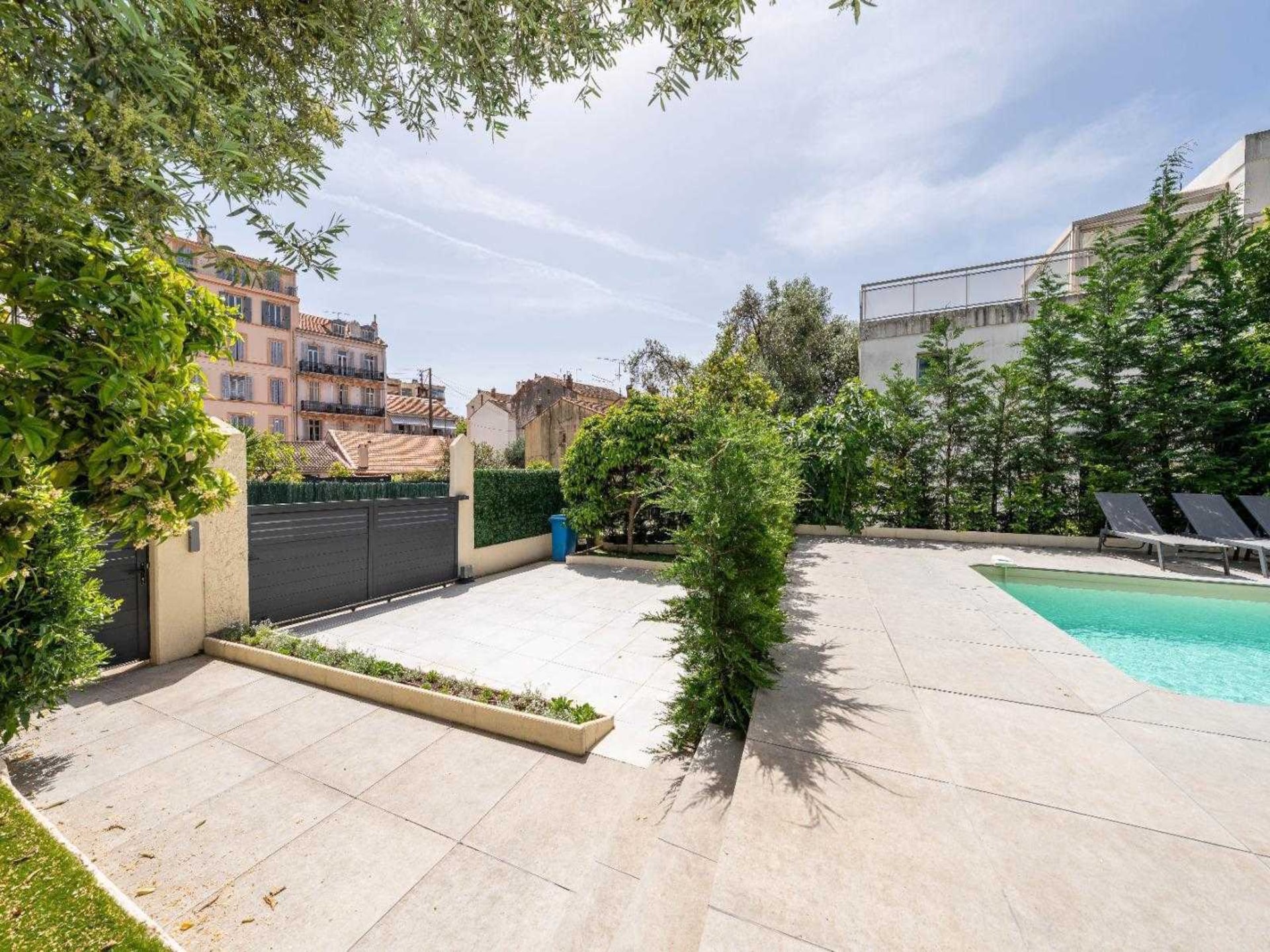 Luxe villa 240m² in Cannes met zwembad, hamam & dakterras voor 10 personen - foto 15