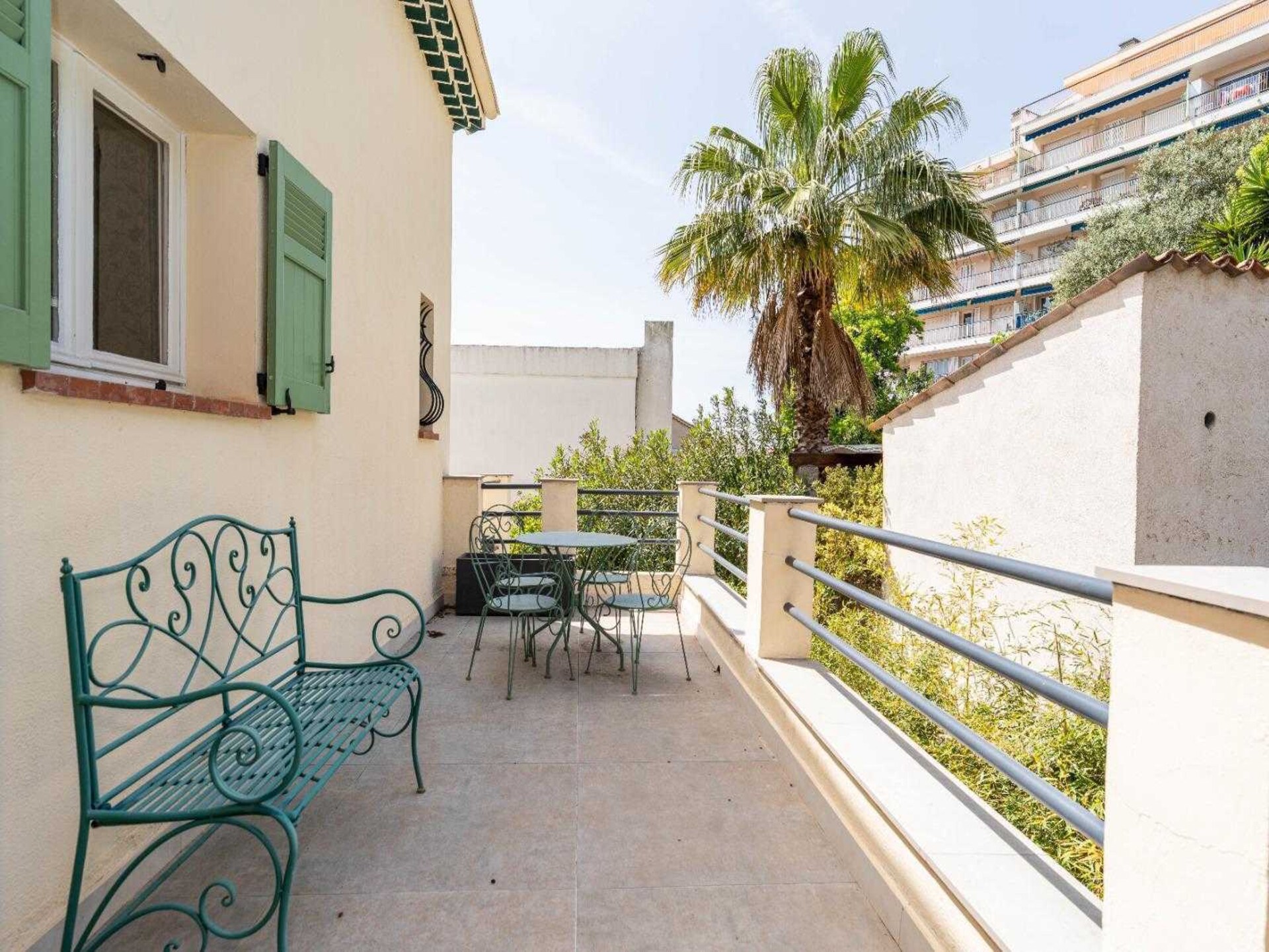 Luxe villa 240m² in Cannes met zwembad, hamam & dakterras voor 10 personen - foto 53