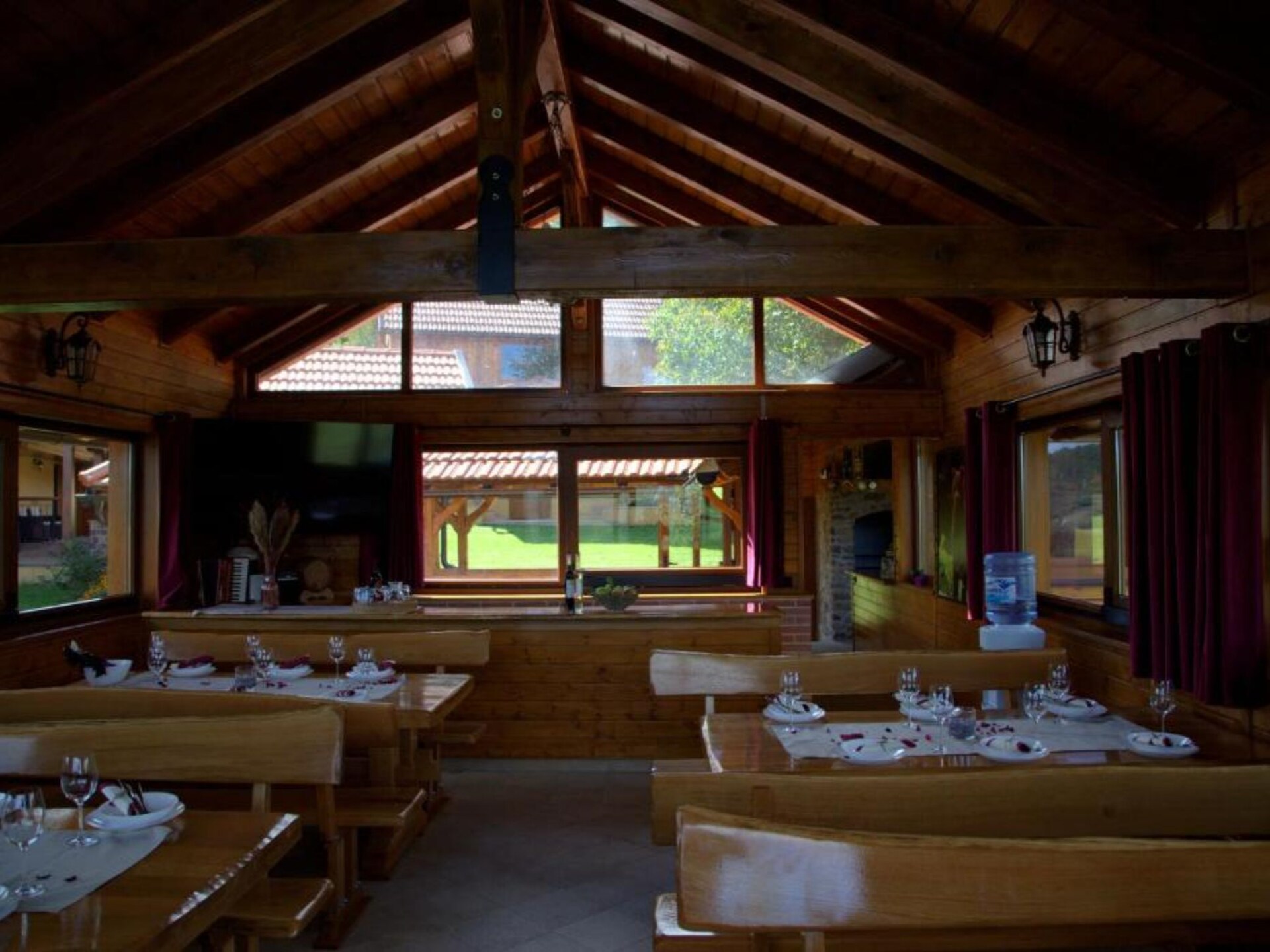 Brezova Poljana Lodge: Sauna, Hot-Tub & 5 Slaapkamers in de Natuur - foto 17