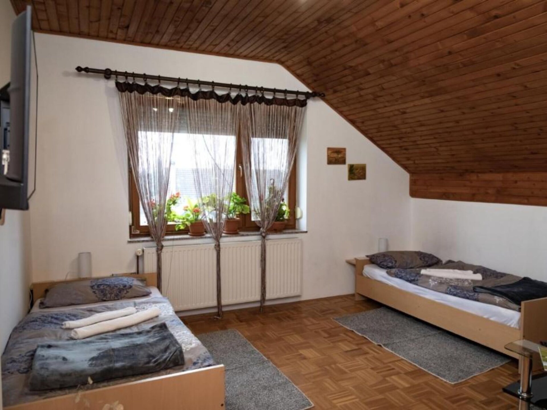 Knus verblijf voor 3 in Osijek met ontbijt, WiFi en huisdier toegestaan - foto 13