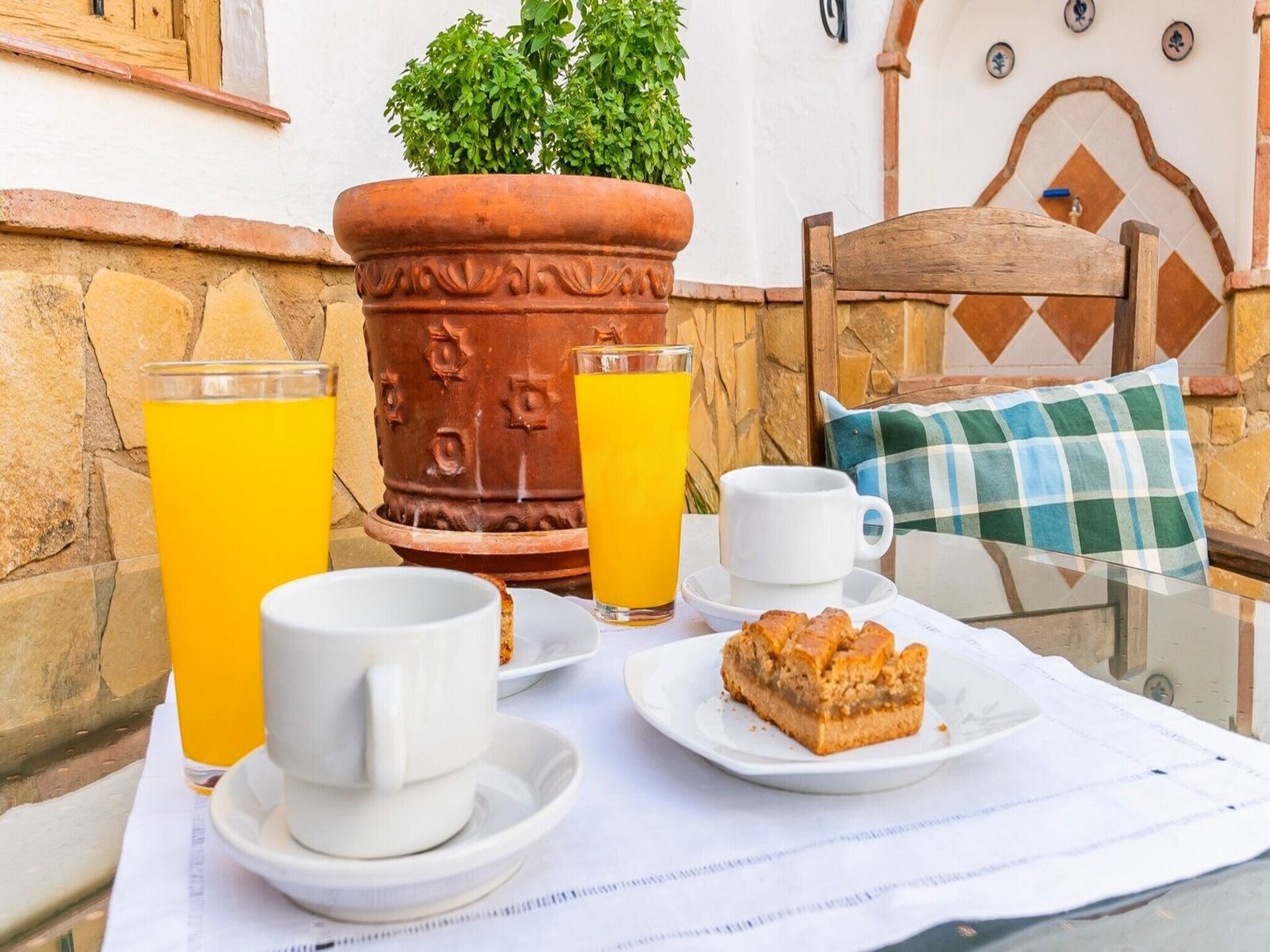 Ruim Andalusisch vakantiehuis met privézwembad en uitzicht op de bergen - foto 25